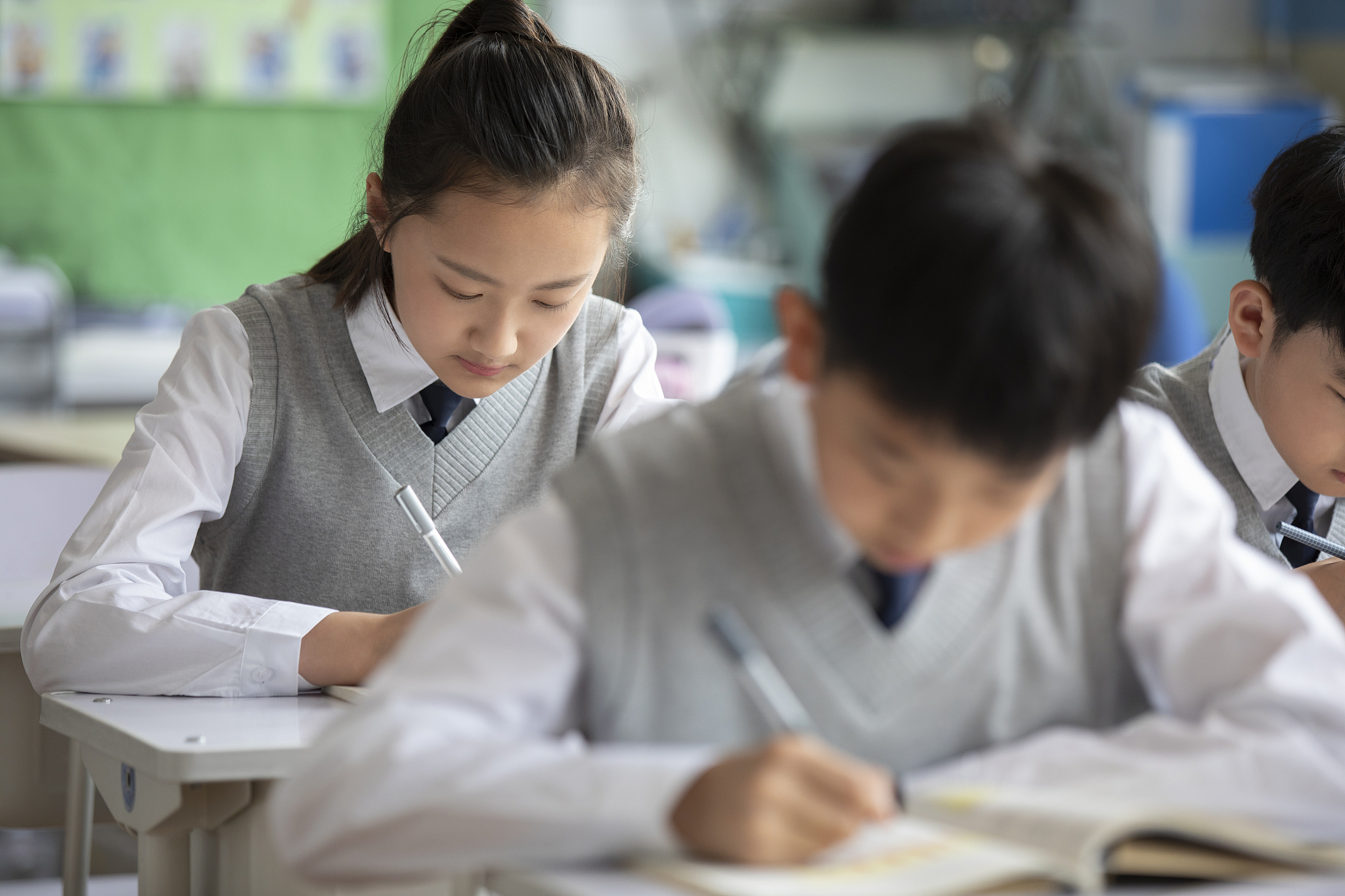 孩子考不高中应该上什么学校好麽