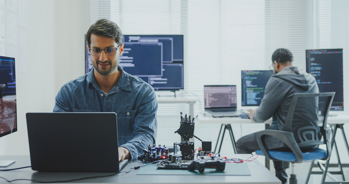 男生学什么技术好？- 贵阳计算机专业学校推荐