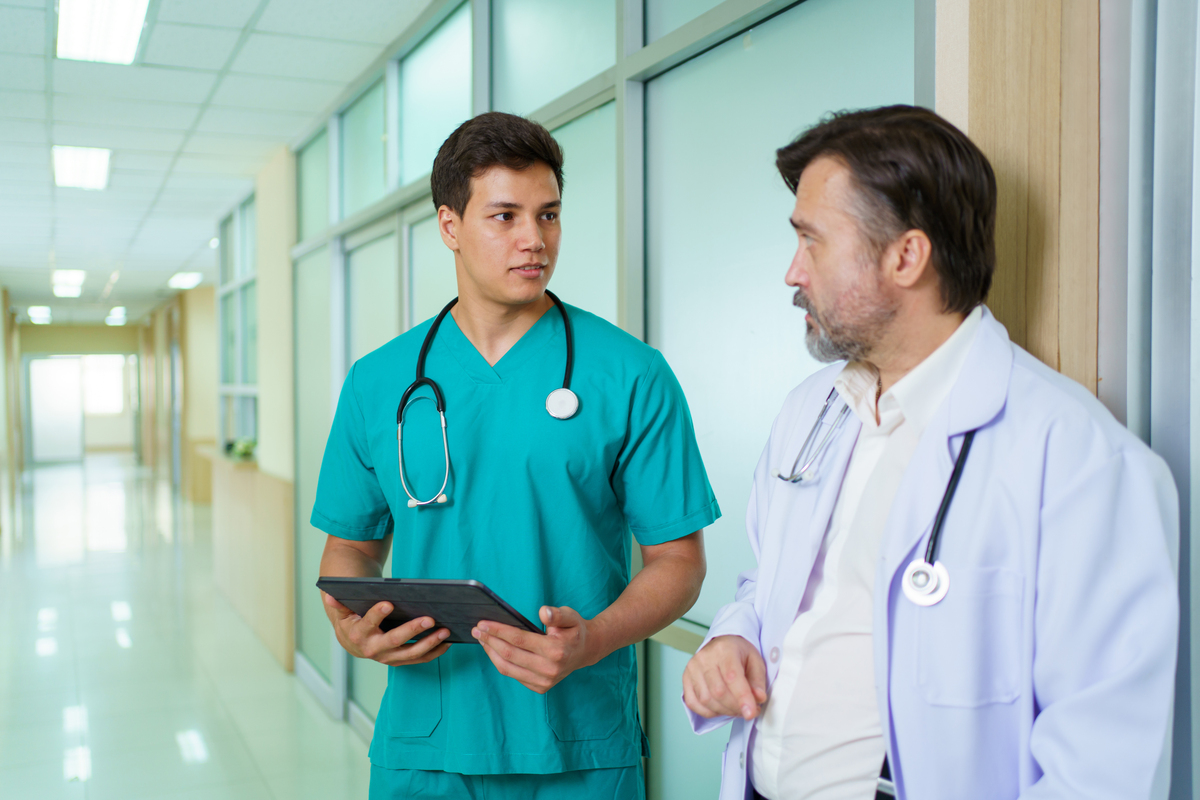 男生读高级护理专业：打破刻板印象，成就护理梦想