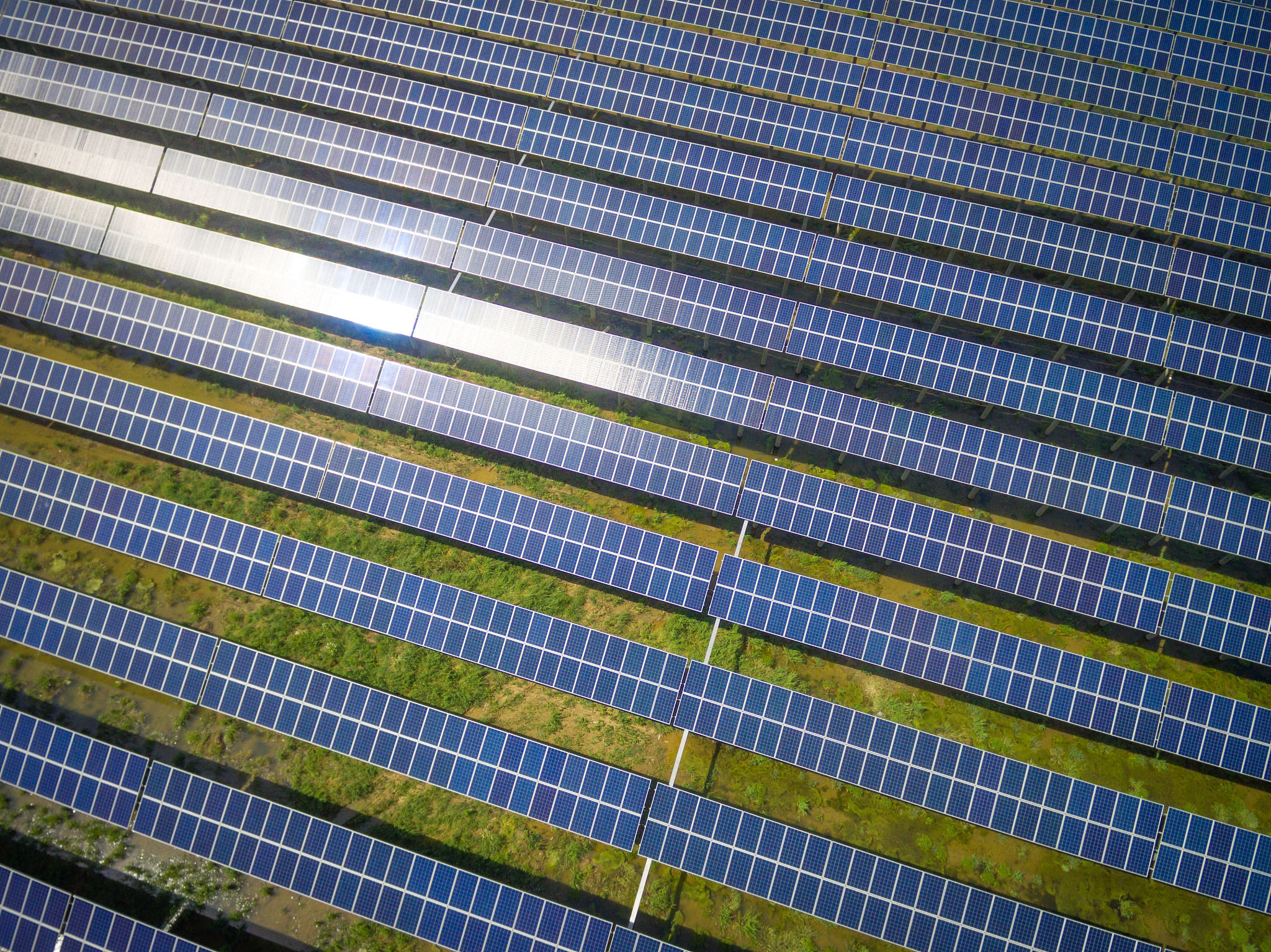 五个蓄电池公司宣传片脚本：创意灵感与视觉呈现