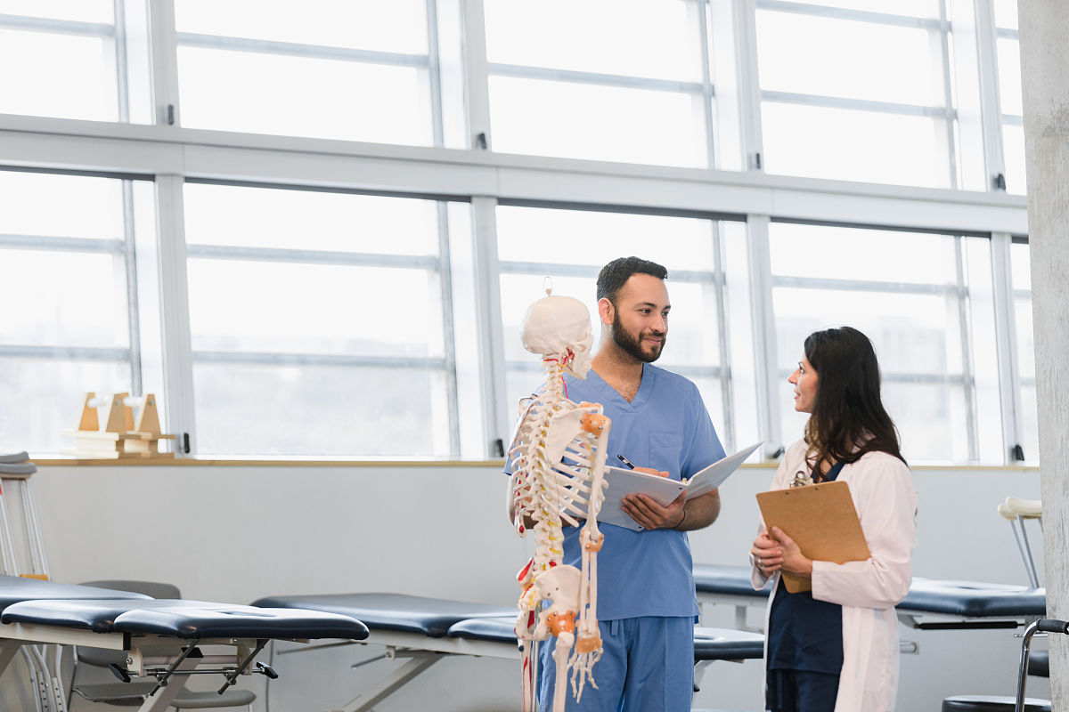 晒太阳补充维生素几，