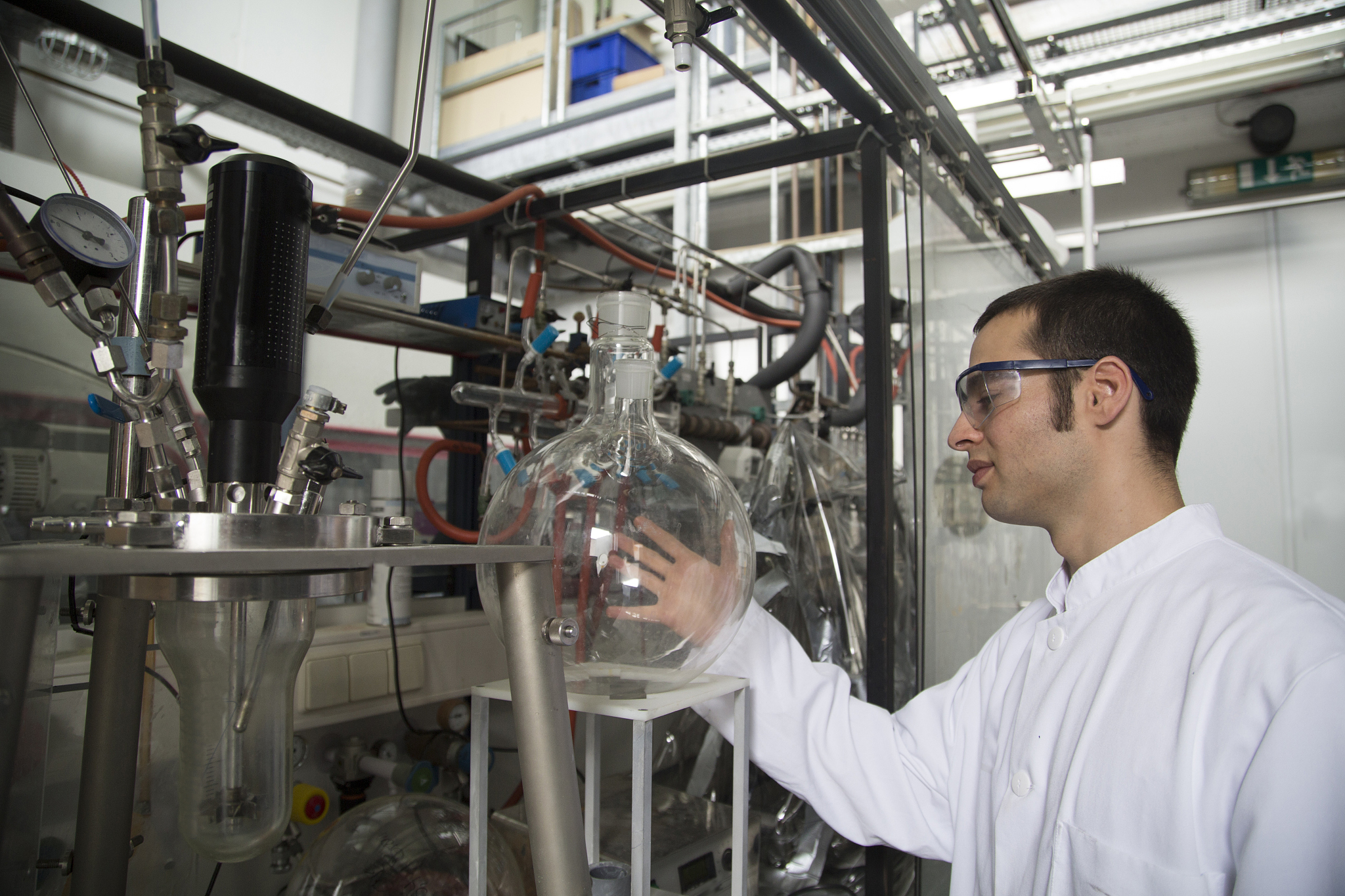 超临界萃取应用领域：化工、食品、医药、生物等