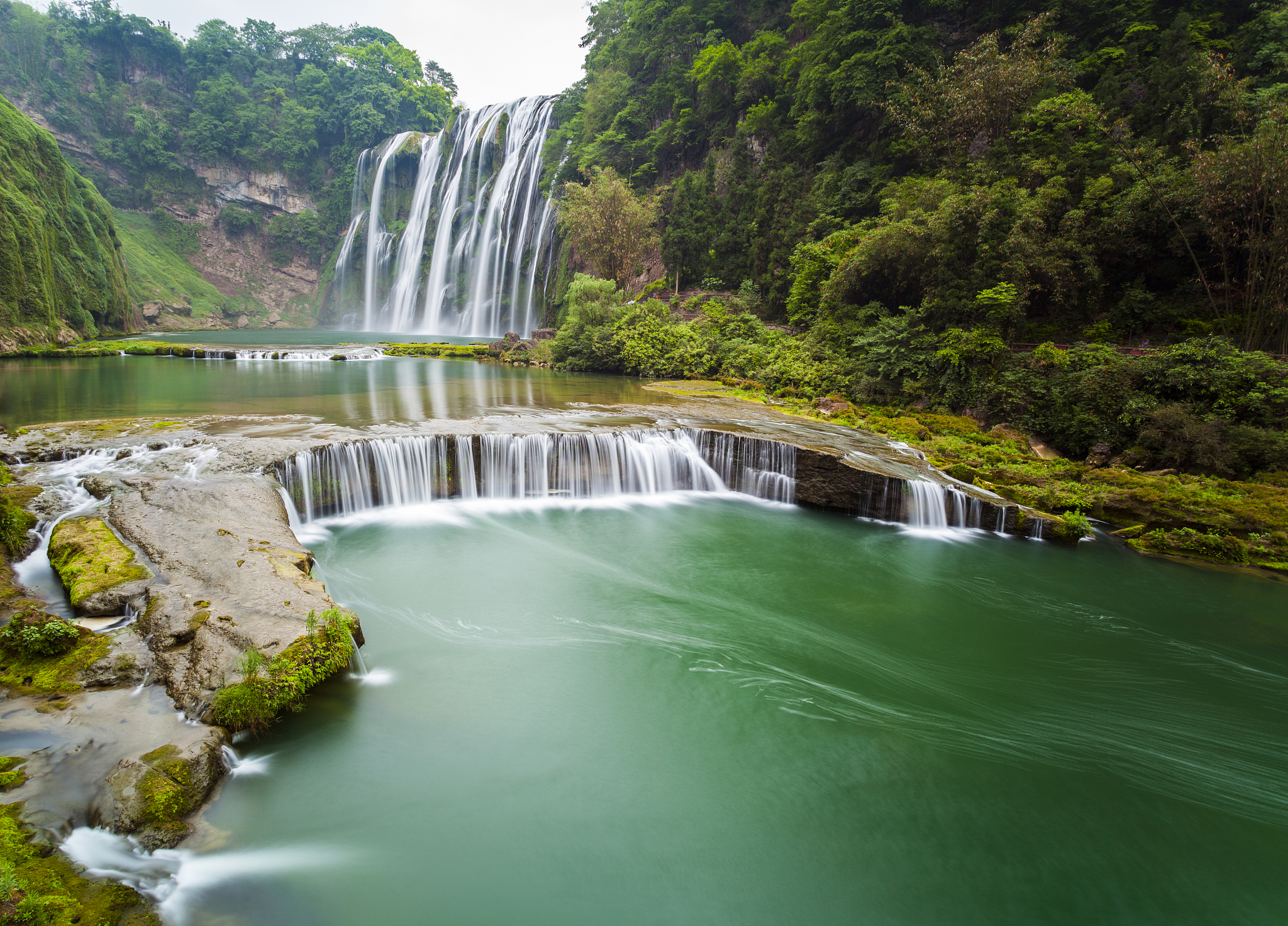 贵州安顺旅行选择：黄果树瀑布还是龙宫？