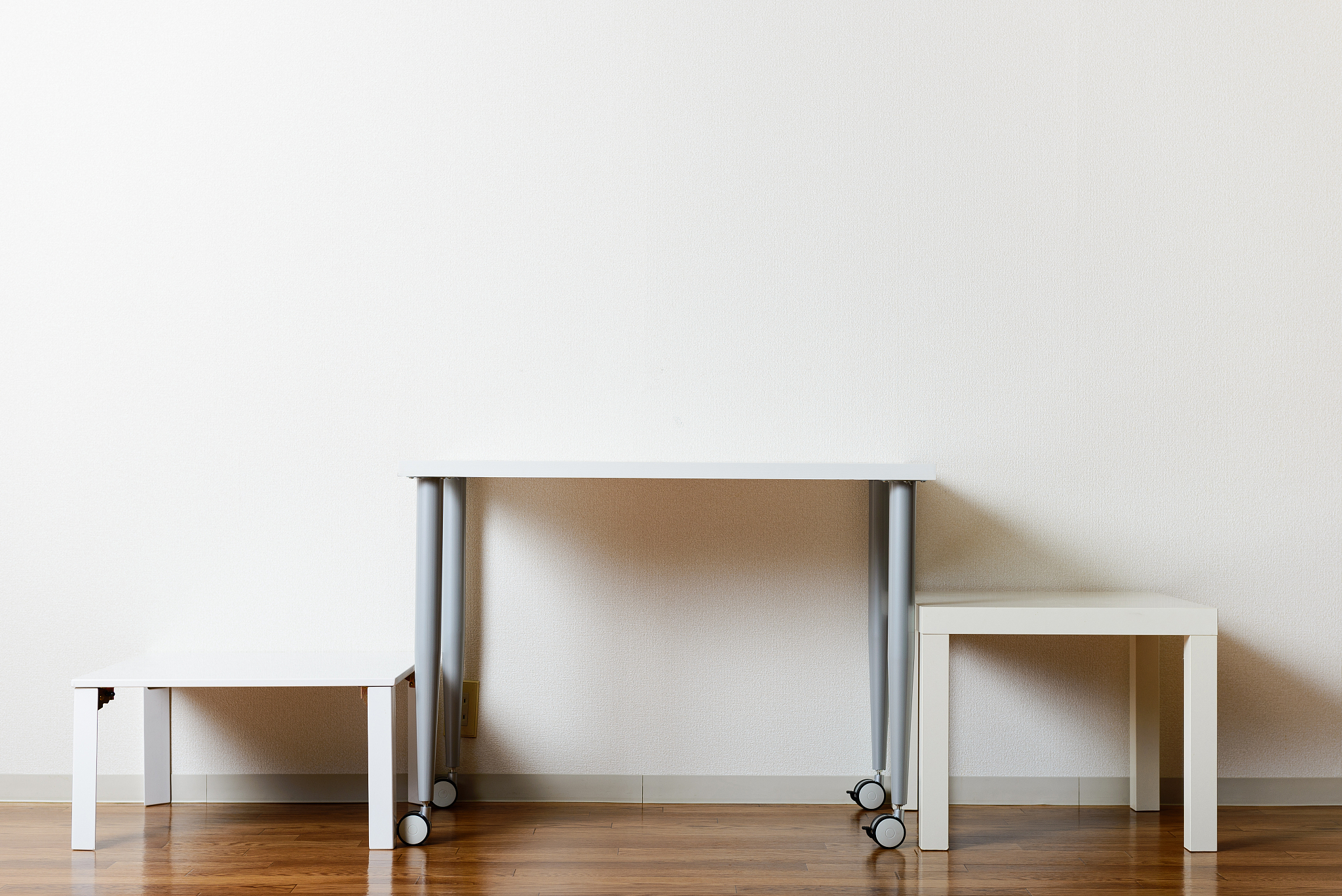 large room and the desk, copy space