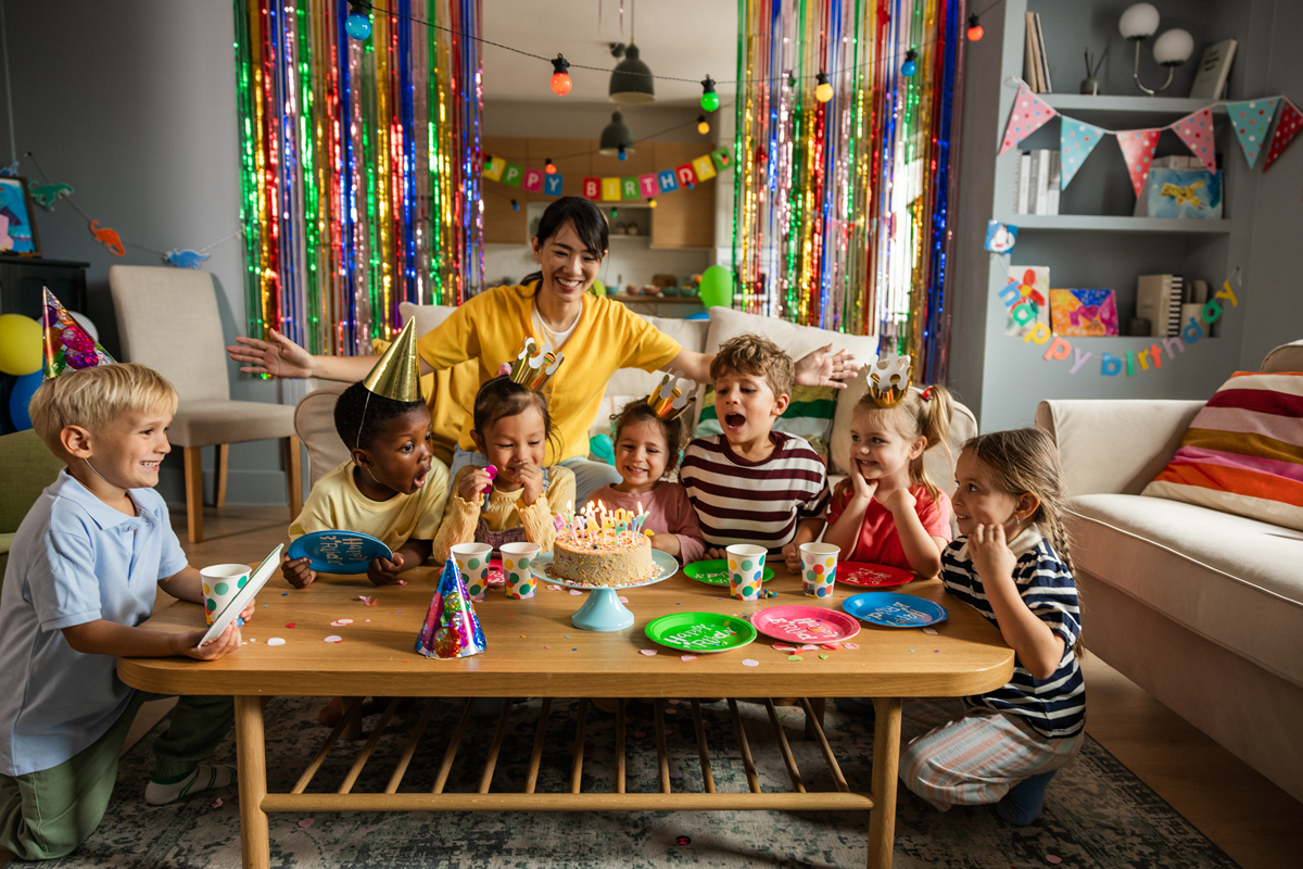 Kinderzimmer Wandsticker: Rosa, Cartoon, Heißluftballons & mehr - DIY Deko