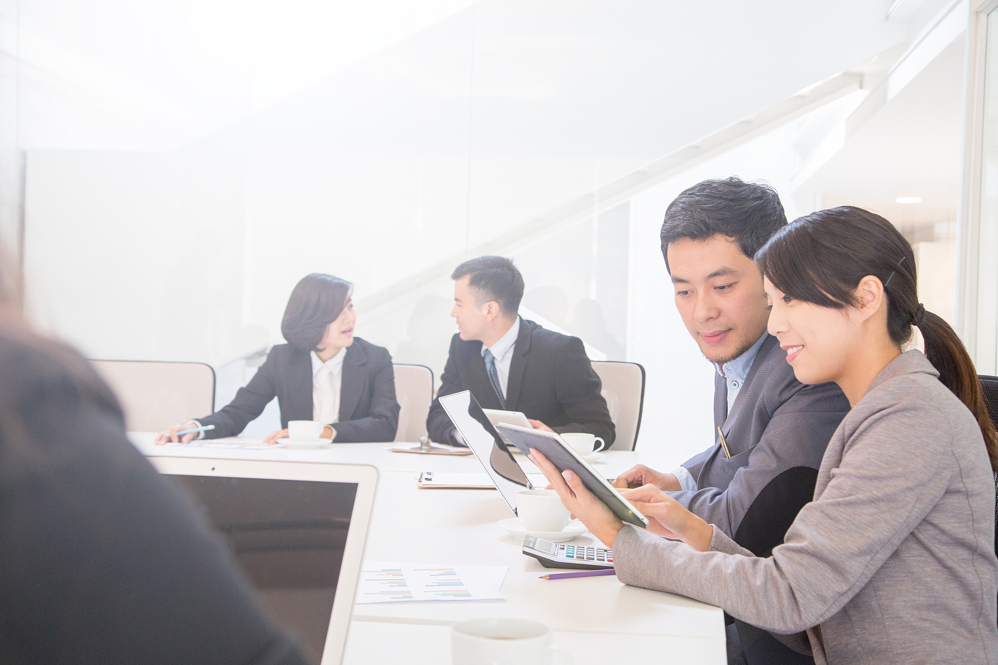 business team meeting people