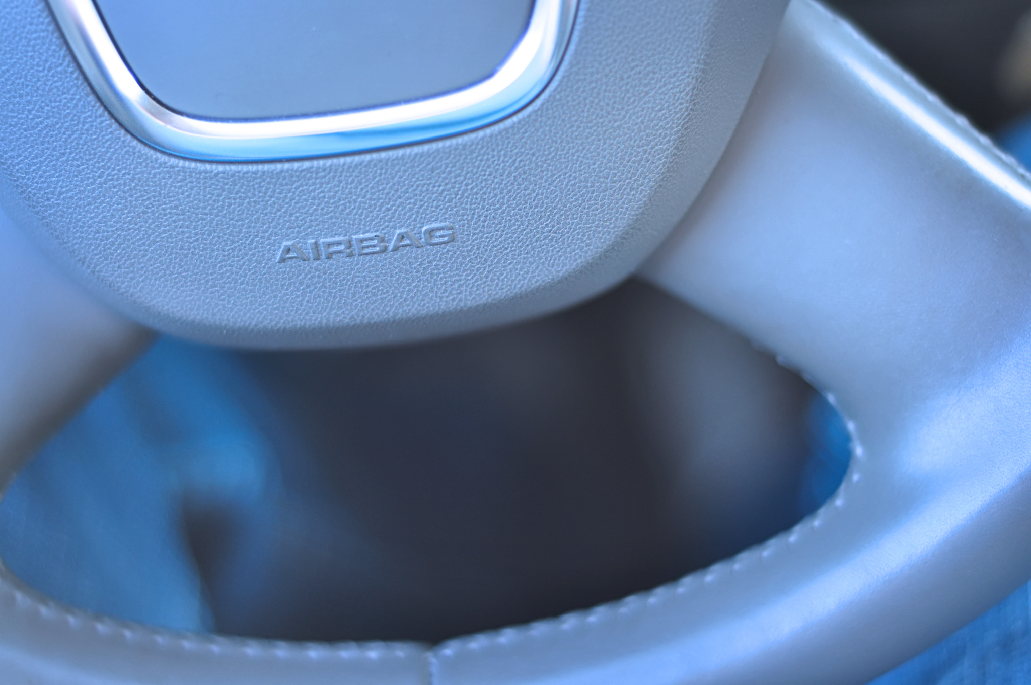 steering wheel airbag