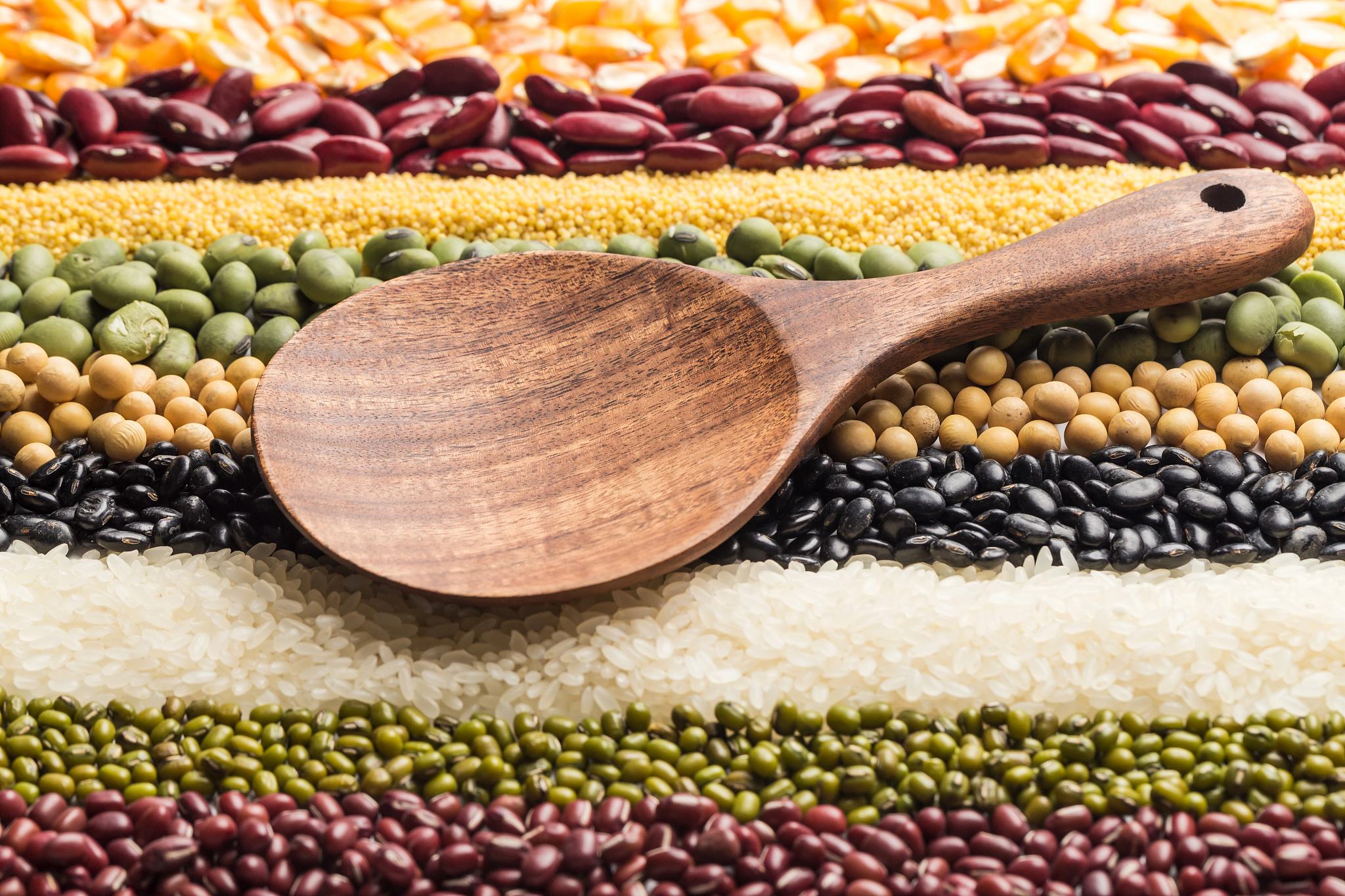 whole grains are rich in nutrients