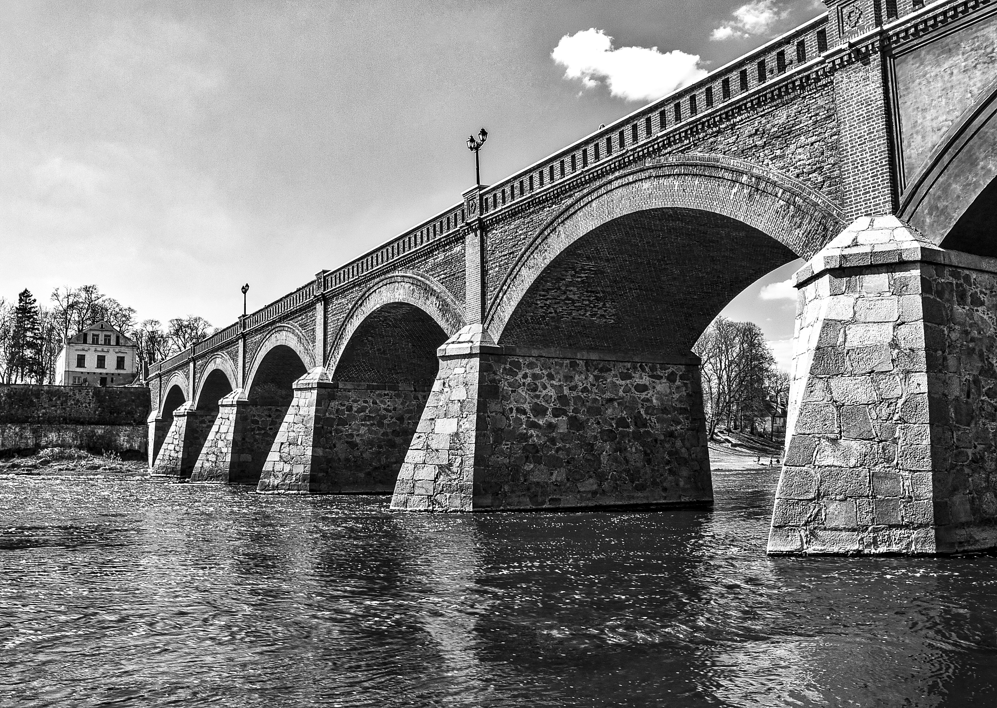 桥梁历史文化的阐述