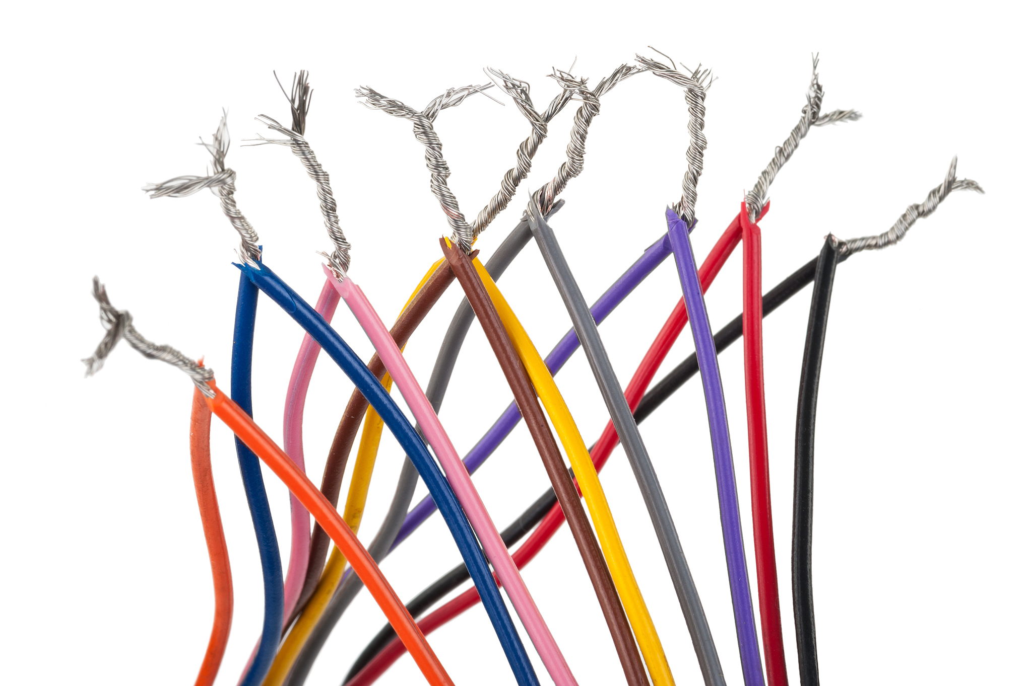 95平方电缆最大承载电流：影响因素及计算方法