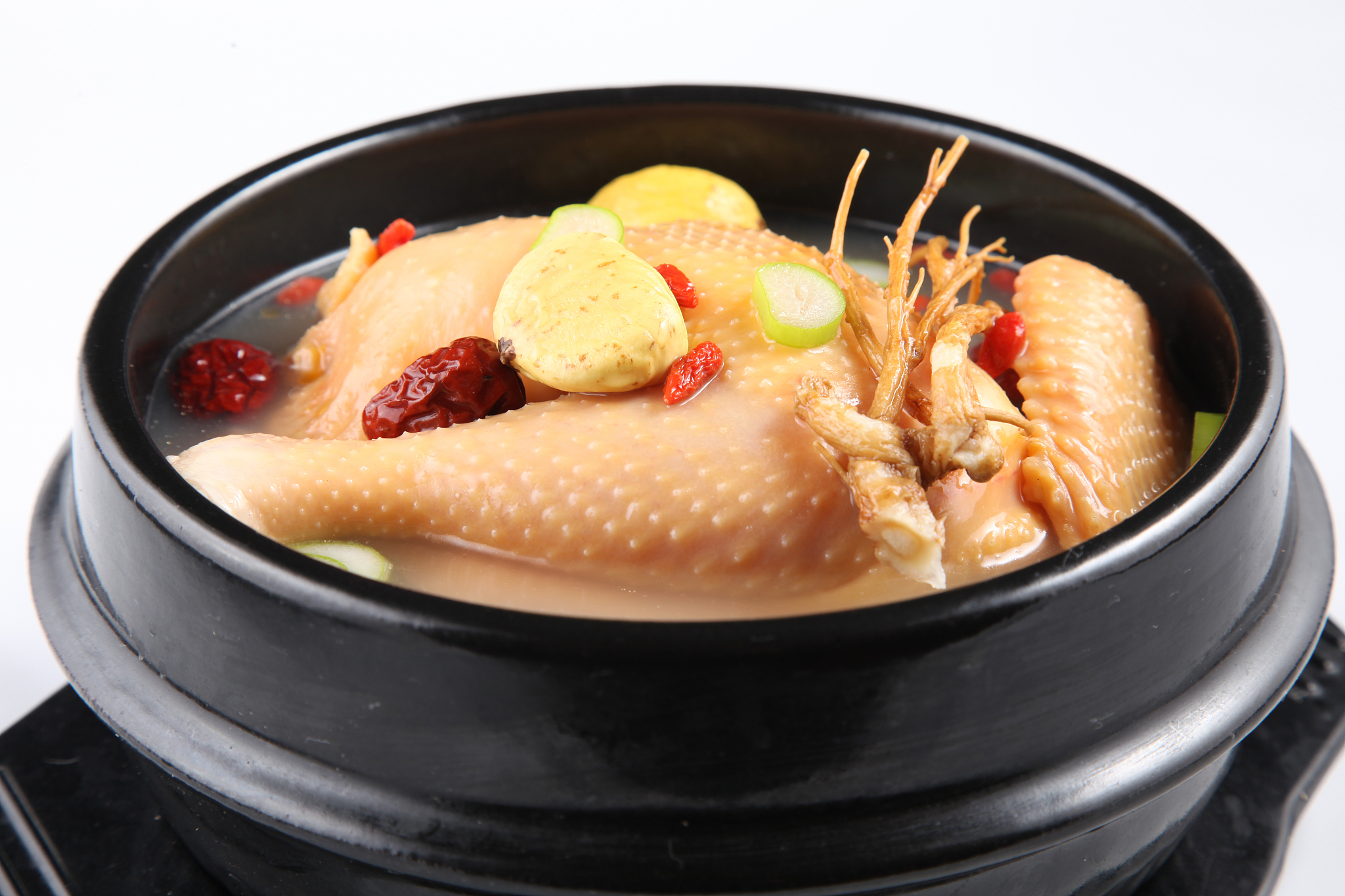 清炖鸡的做法：鲜美营养，简单易学