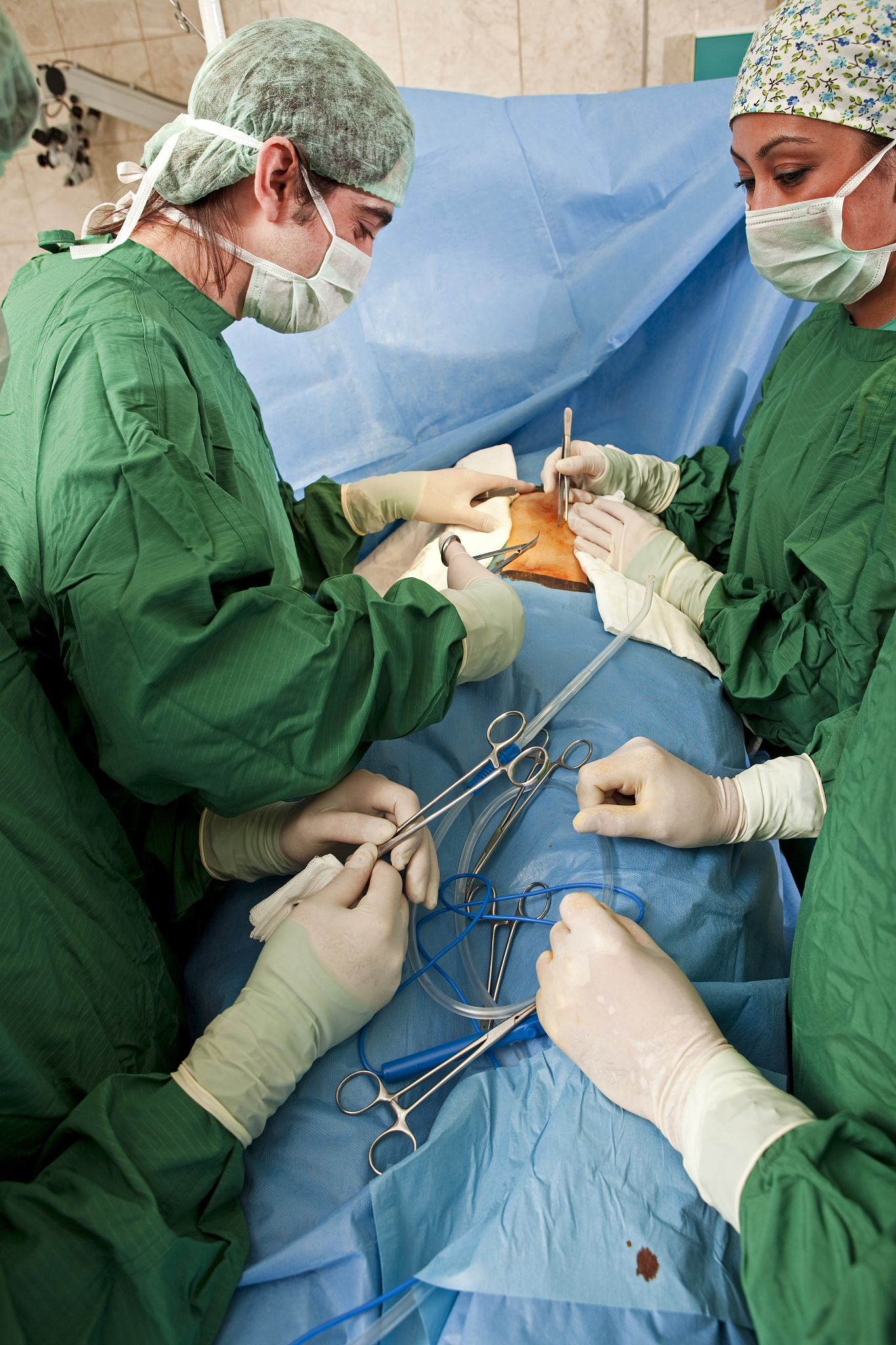 doctors are on an operation