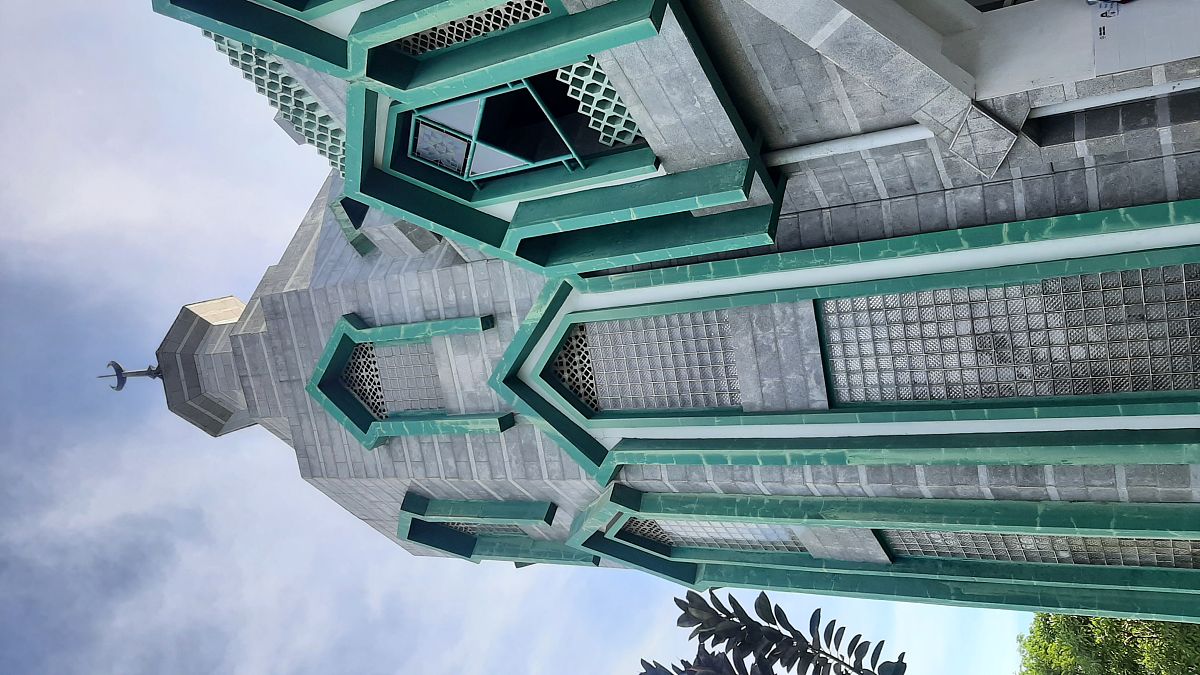 你是来到中国的留学生专业是建筑设计建筑学和中国的风水文化有一定的联系你因此很感兴趣。说说你对风水的理解并且举一个学习它的例子