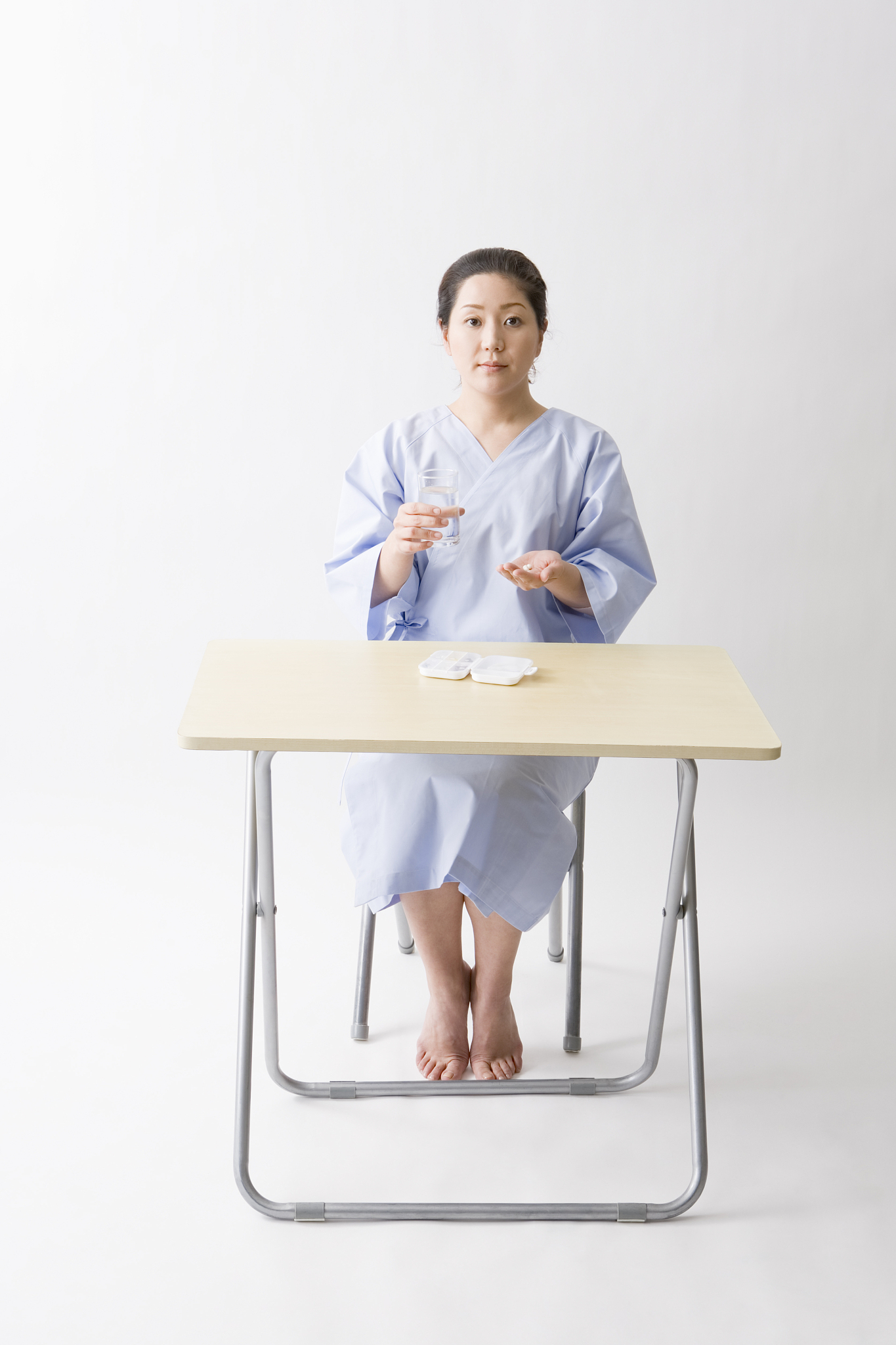 手术后护士需告知病人做什么