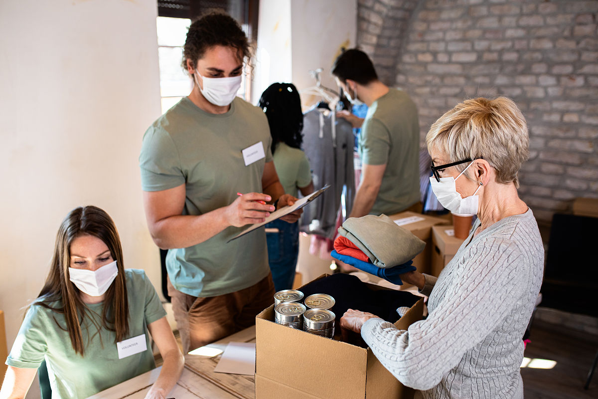 六盘水市媒体曝光求助热线电话是多少？老百姓有困难怎么办？回答必须600字左右