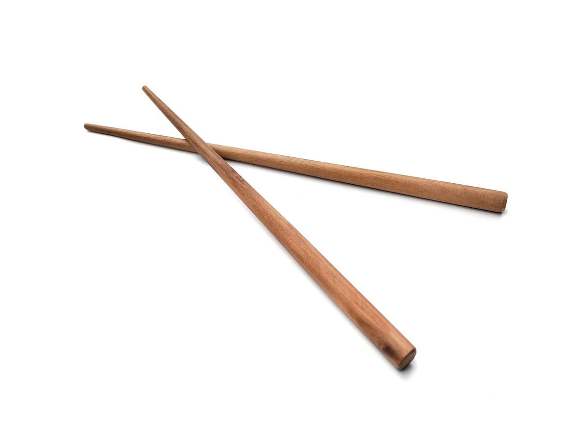 如何使用筷子：一步步指南，掌握技巧享受亚洲美食