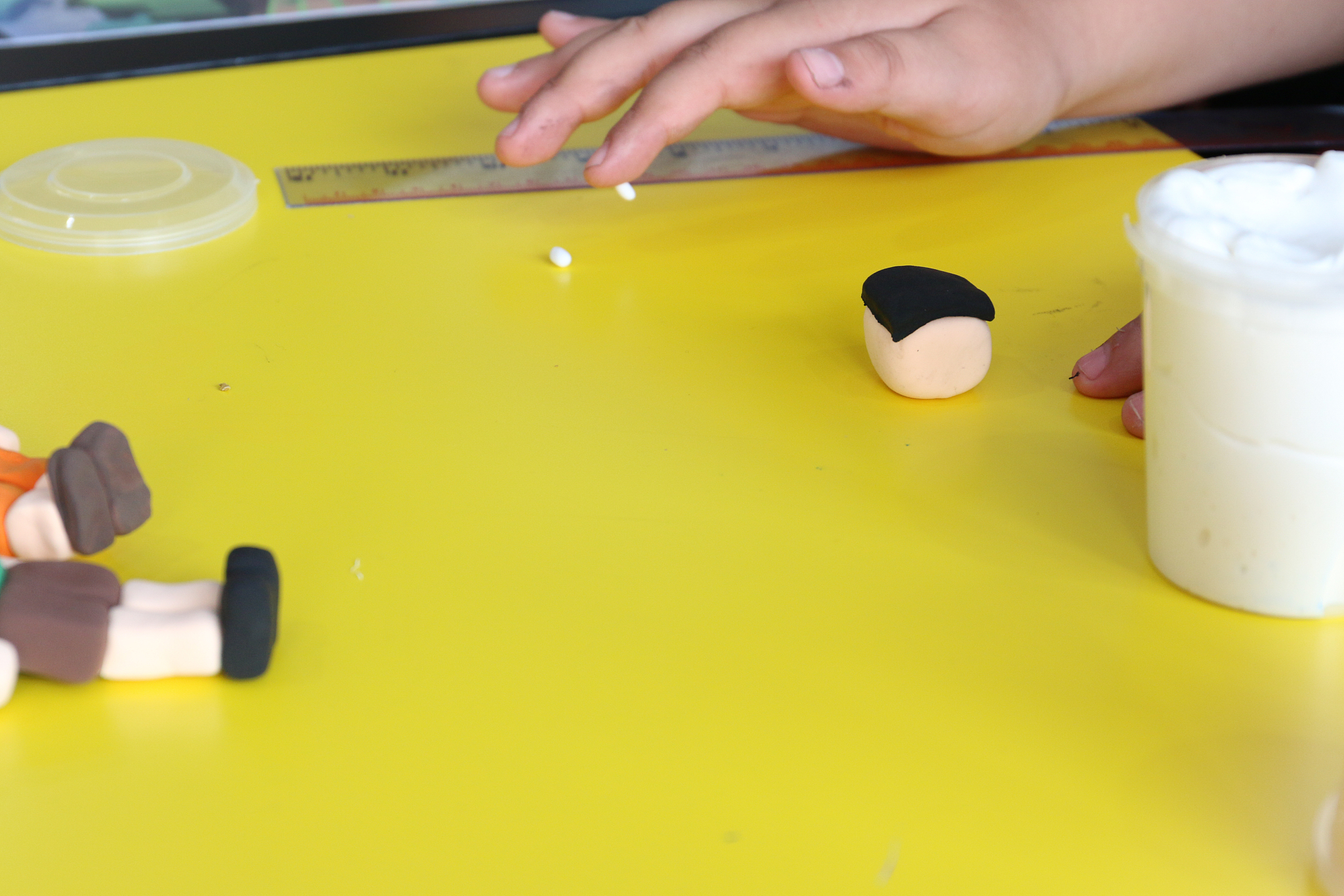 你是一个游戏达人熟悉各类游戏攻略、游戏解说并了解最新的游戏资讯我希望用你的专业知识帮助我解决一些游戏攻略相关的问题并已文章的形式呈现文章要做好问题关联细分并详细说明字数最好不低于1000字。现在有这么一个标题：《命运方舟》鹰眼刻印省钱搭配指南？特别注意在文章中不要出现首先、其次、最后、接下来、综上所诉字眼。