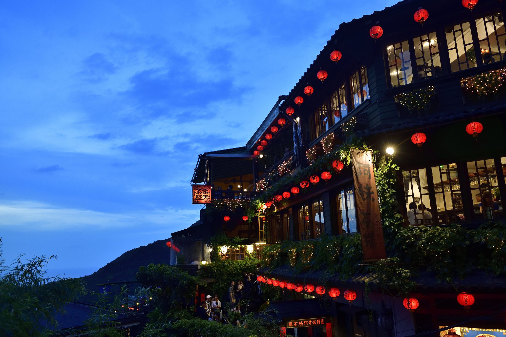 2019年重庆市旅游学校招生专业 - 酒店管理、旅游规划、旅游营销等