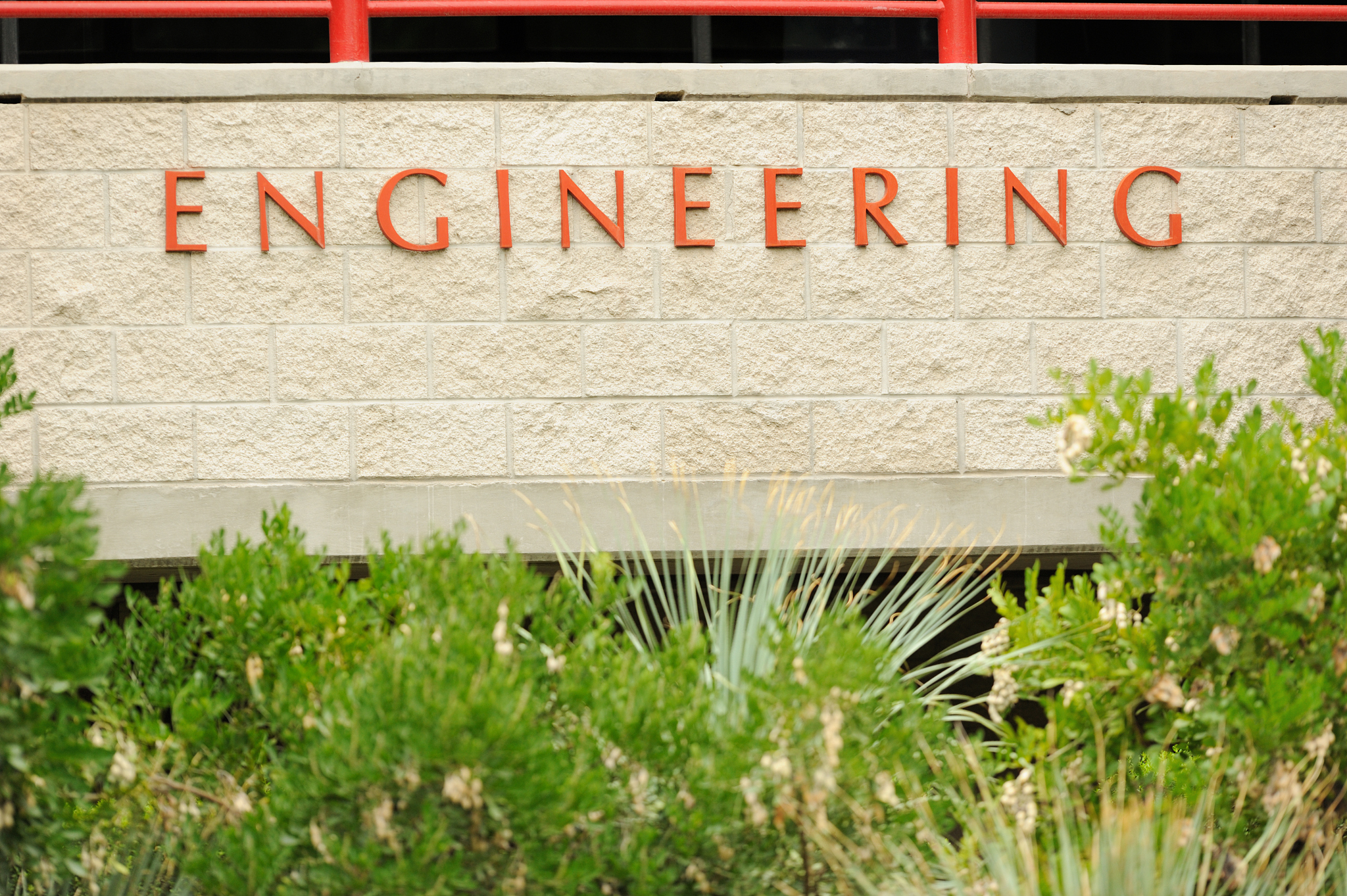 四川南部县职业技术学校建筑工程施工专业：热门专业，就业前景广阔