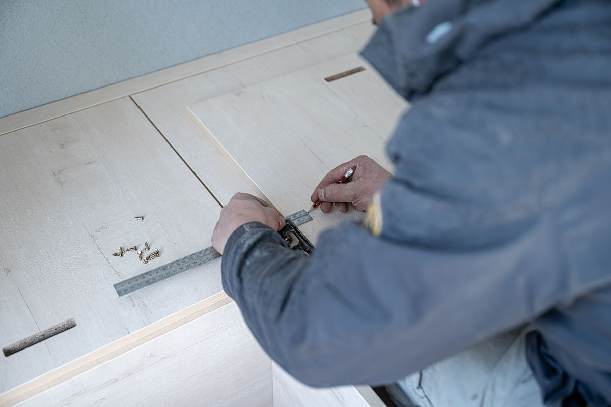 吊顶要用启动钉子回答加拓展。