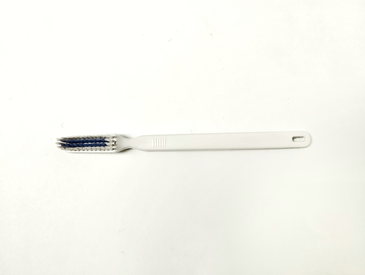 削发器：理发师和个人家庭使用的电动修剪工具