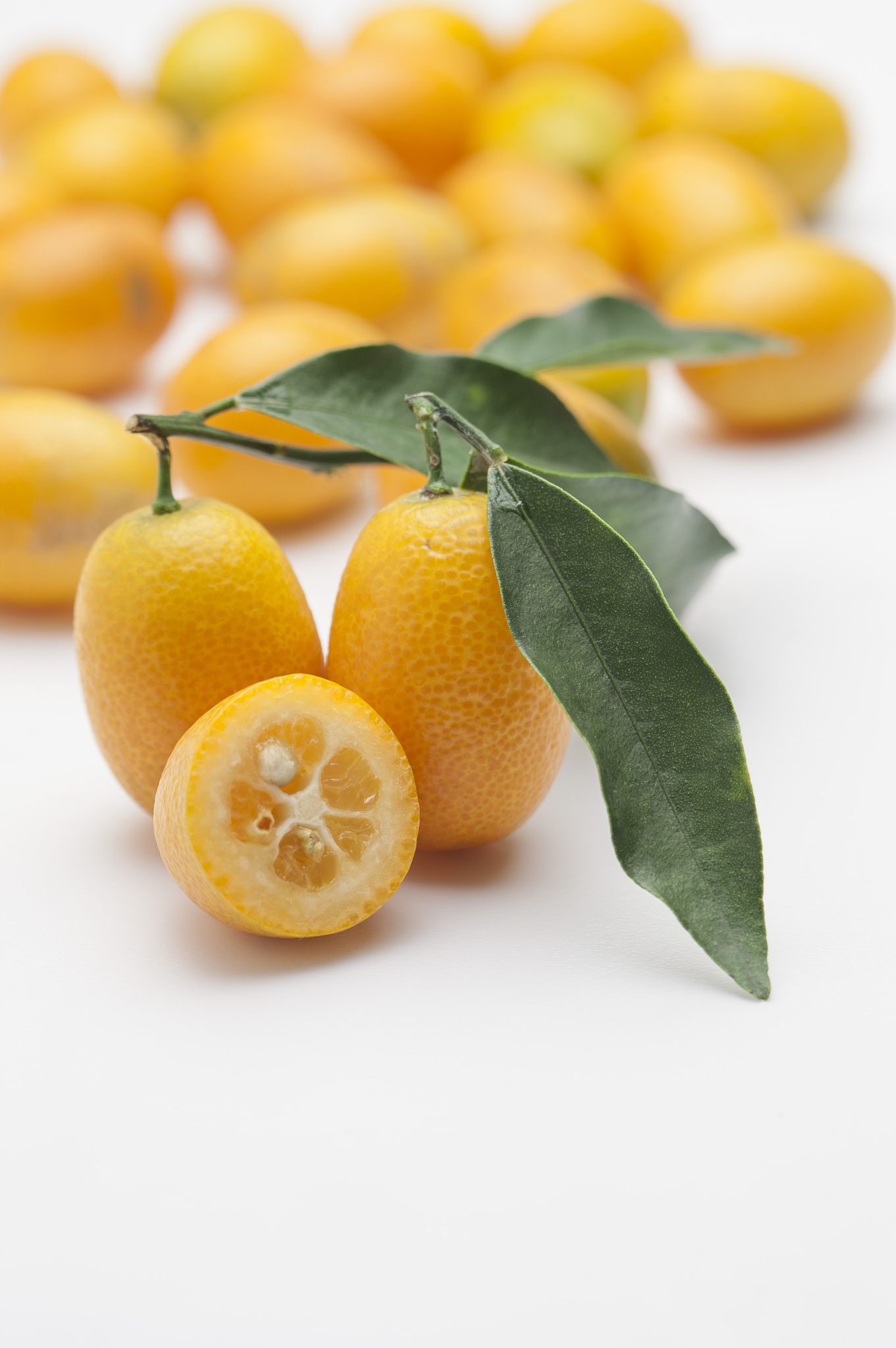 天山雪桔金桔功效与作用及副作用 - 营养丰富，增强免疫力