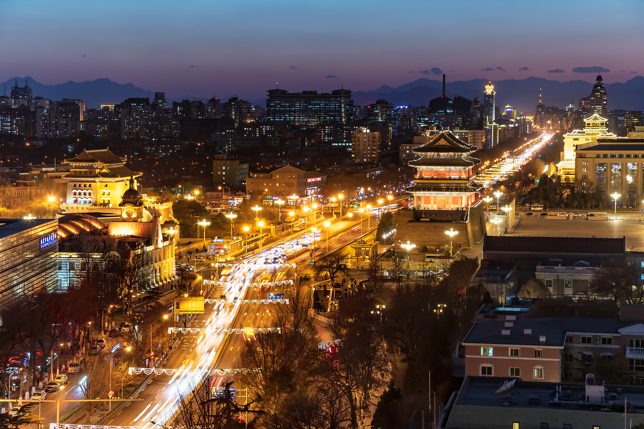北京中心区域正阳门夜景