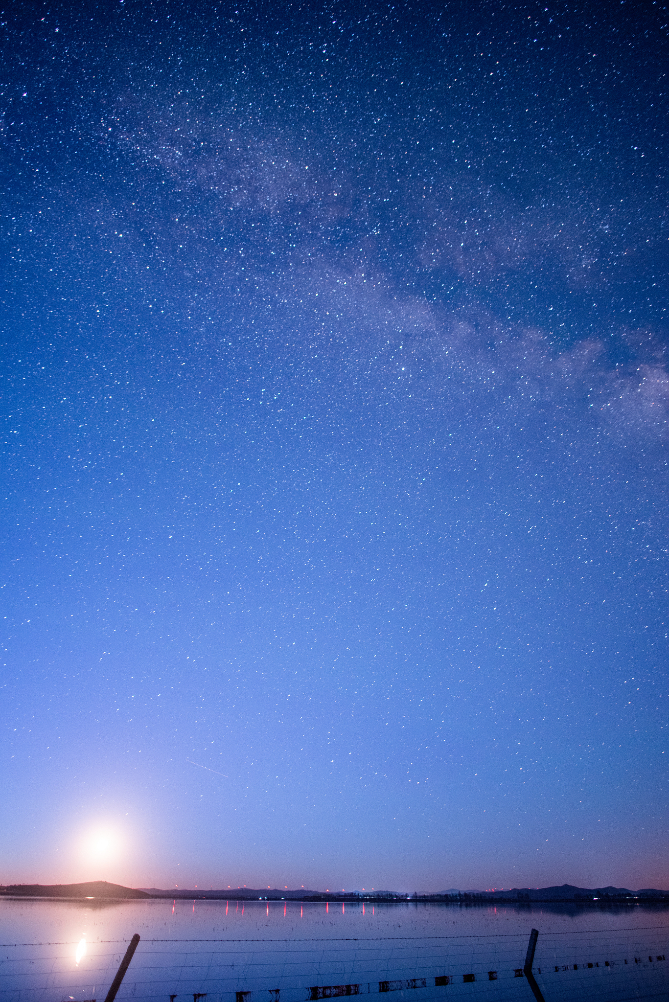 宇宙星辰，诗意之美，四季景致皆如画