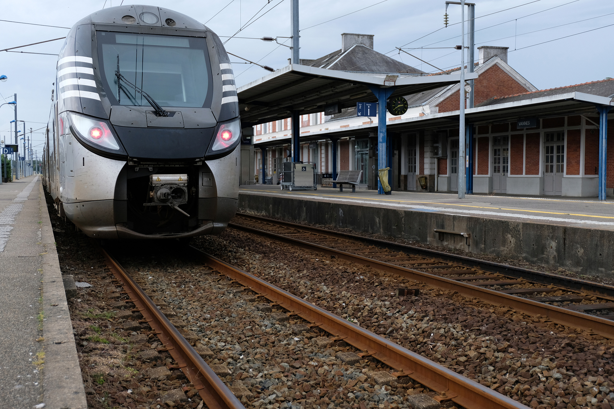 Public-transportation-in-many-minds-is-the-opposite-of-glamour—a-squalid-last-resort-for-those-with-one-too-many-impaired-driving-charges-too-poor-to-afford-insurance-or-too-decrepit-to-get-behind-the-wheel-of-a-car-However-in-Shanghai-magnetic-levit