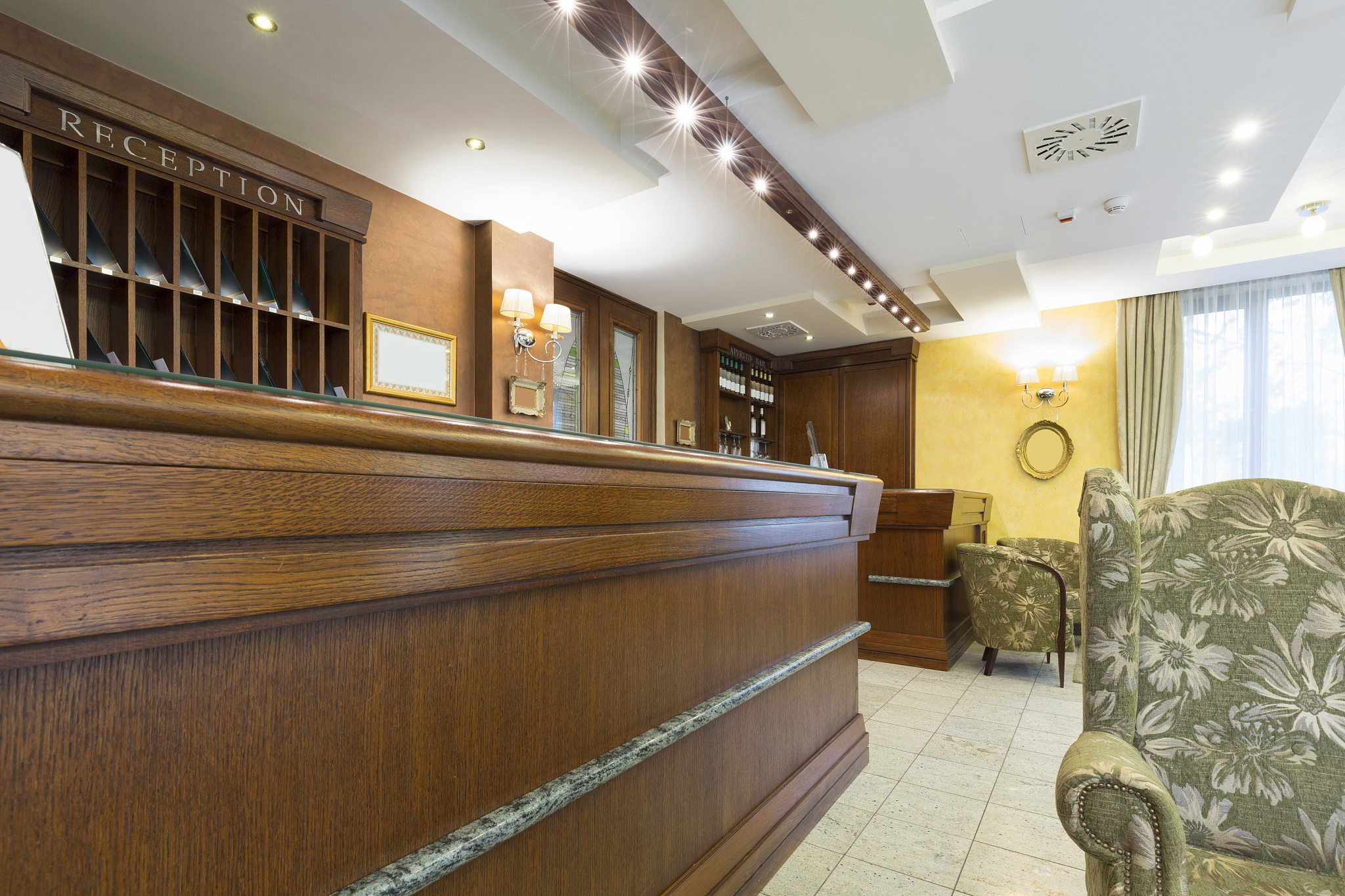 西安工程技术学校酒店服务与管理专业怎么样