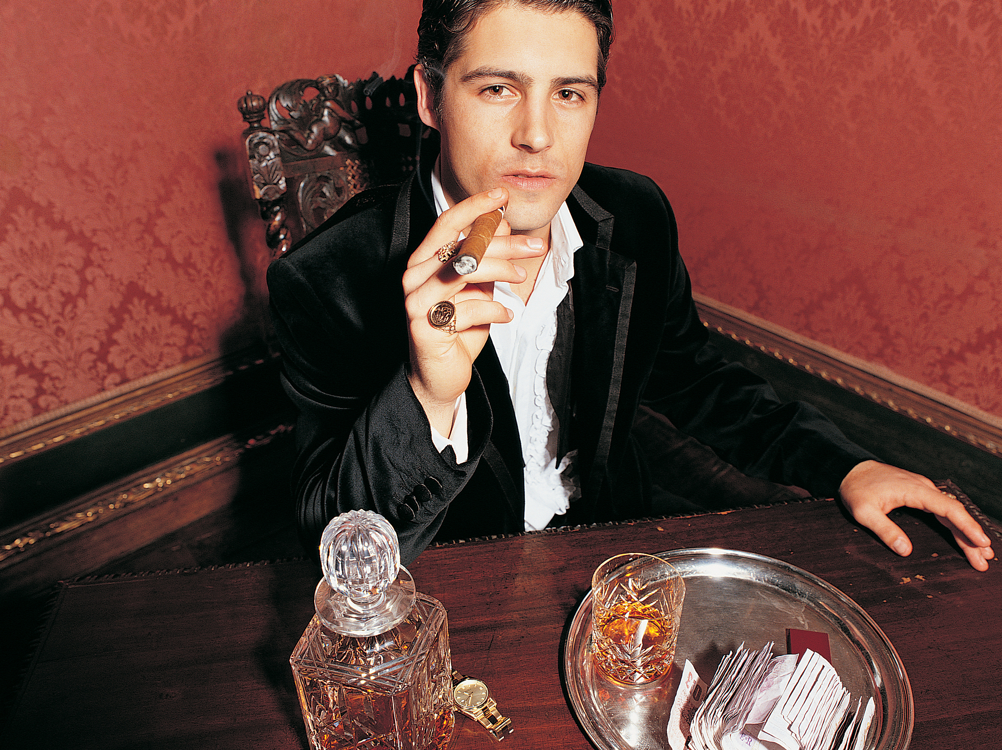 吸烟和其他健康行为如饮食和锻炼的关系是什么？