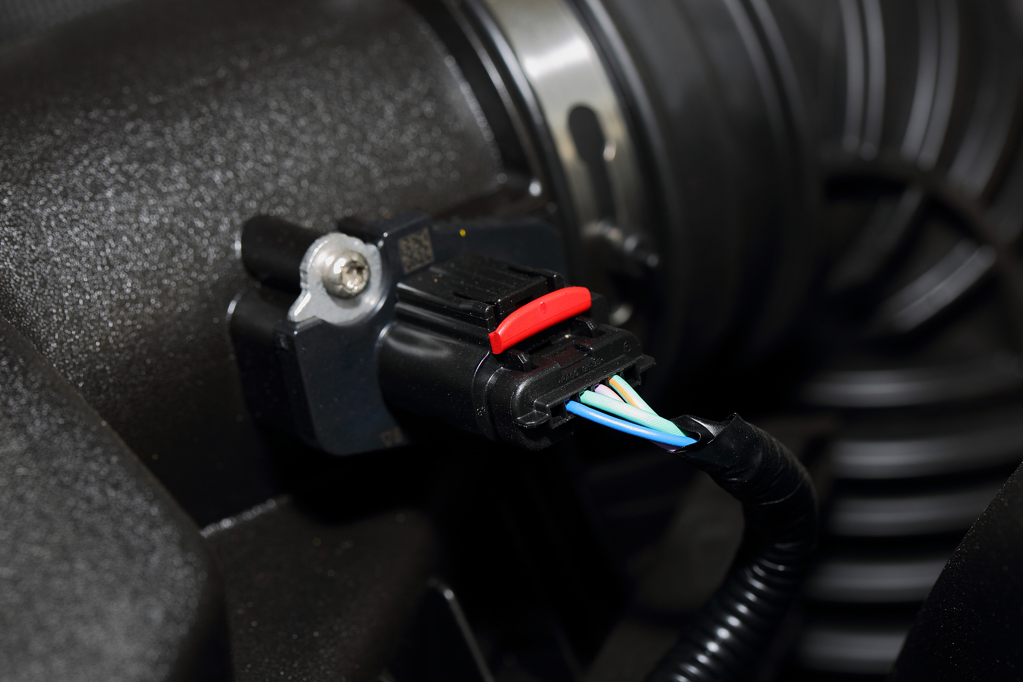 2017年迈锐宝行车线刹车线转向线和负极是？