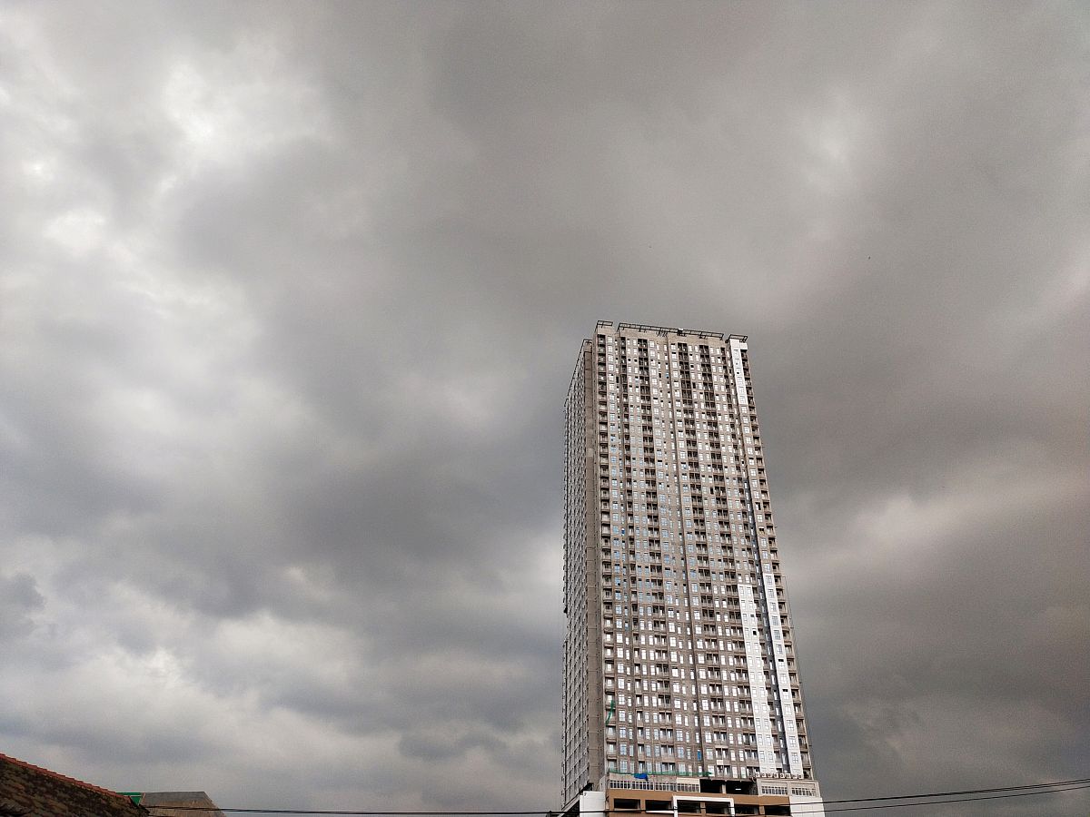 the building at far end of photo is indeed the Wrigley Building I was merely speaking to Chicagos stature as already established as world class city