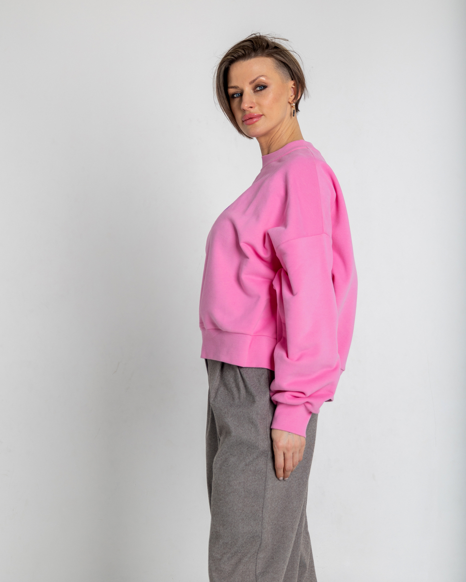 秋天童装新品：细节打造舒适与时尚 -  温柔浅色系、蓝白条纹、浅黄绿条纹卫衣