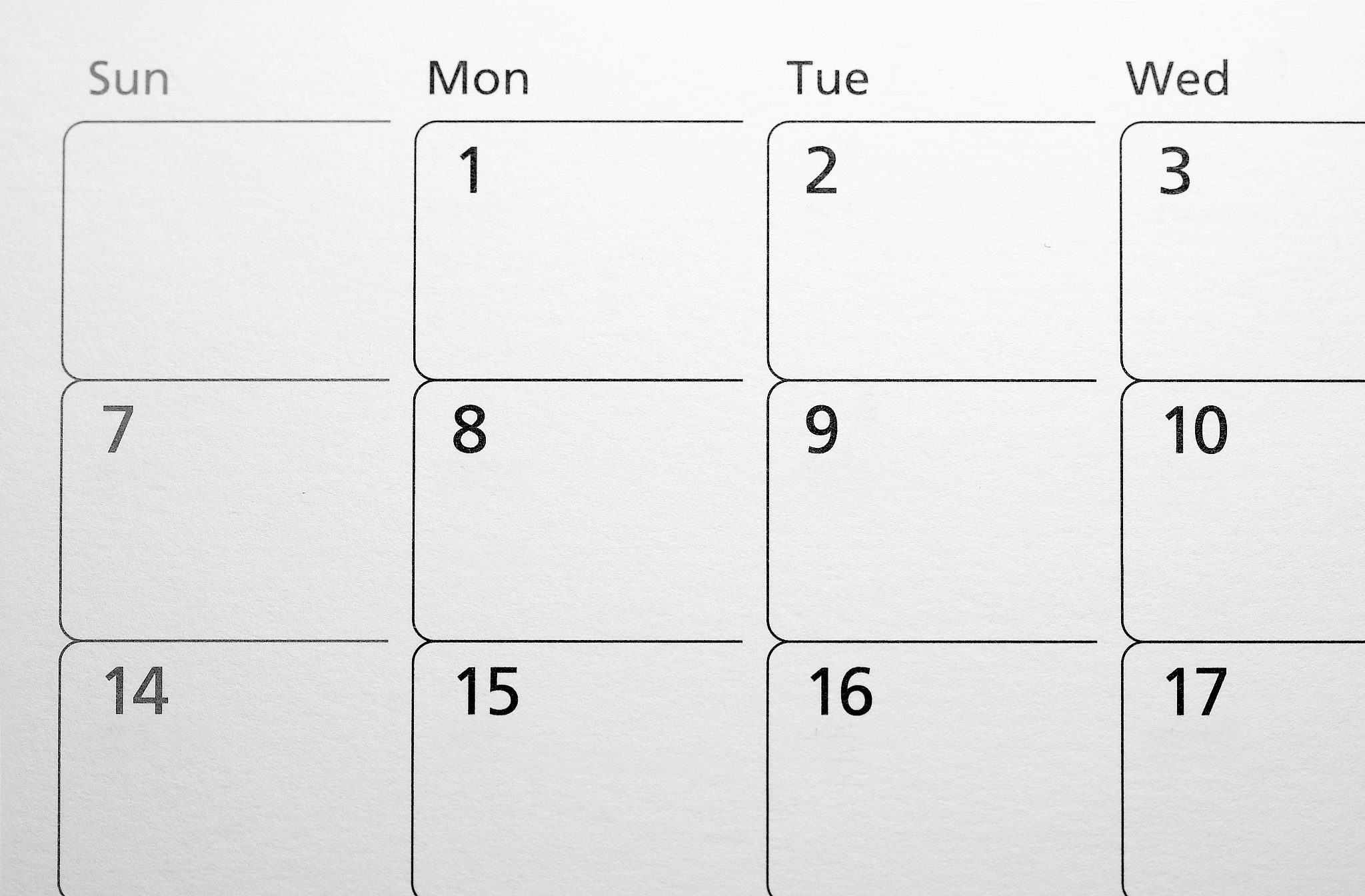 # NOIP2015 提高组 跳石头## 题目背景一年一度的跳石头比赛又要开始了!## 题目描述这项比赛将在一条笔直的河道中进行河道中分布着一些巨大岩石。组委会已经选择好了两块岩石作为比赛起点和终点。在起点和终点之间有 $N$ 块岩石不含起点和终点的岩石。在比赛过程中选手们将从起点出发每一步跳向相邻的岩石直至到达终点。为了提高比赛难度组委会计划移走一些岩石使得选手们在比赛过程中的最短跳跃距离尽可能