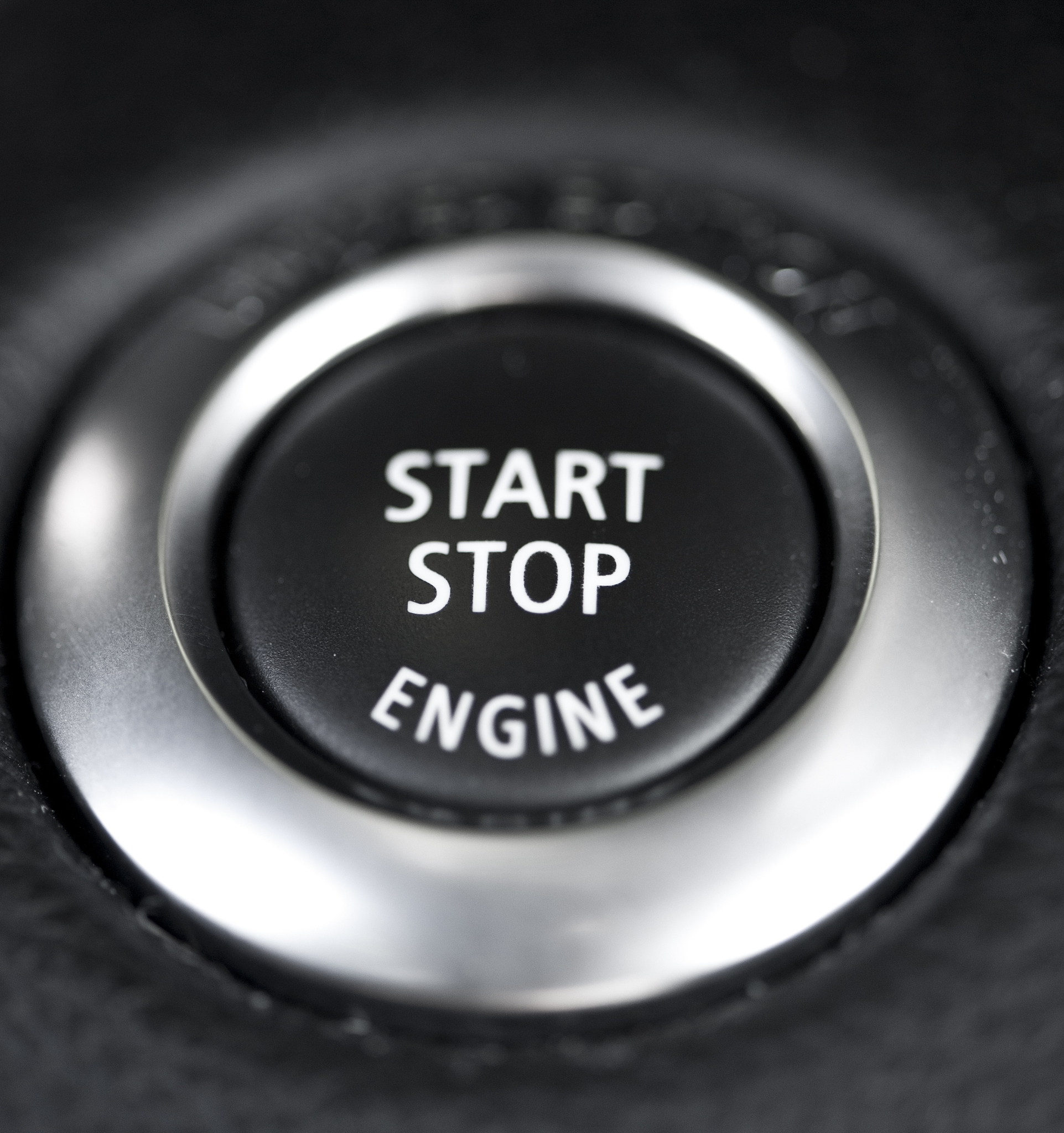 ui-leftTopBtn-setAutoRepeatDelay400;触发长按的时间 ui-leftTopBtn-setAutoRepeatInterval50;长按时click信号间隔