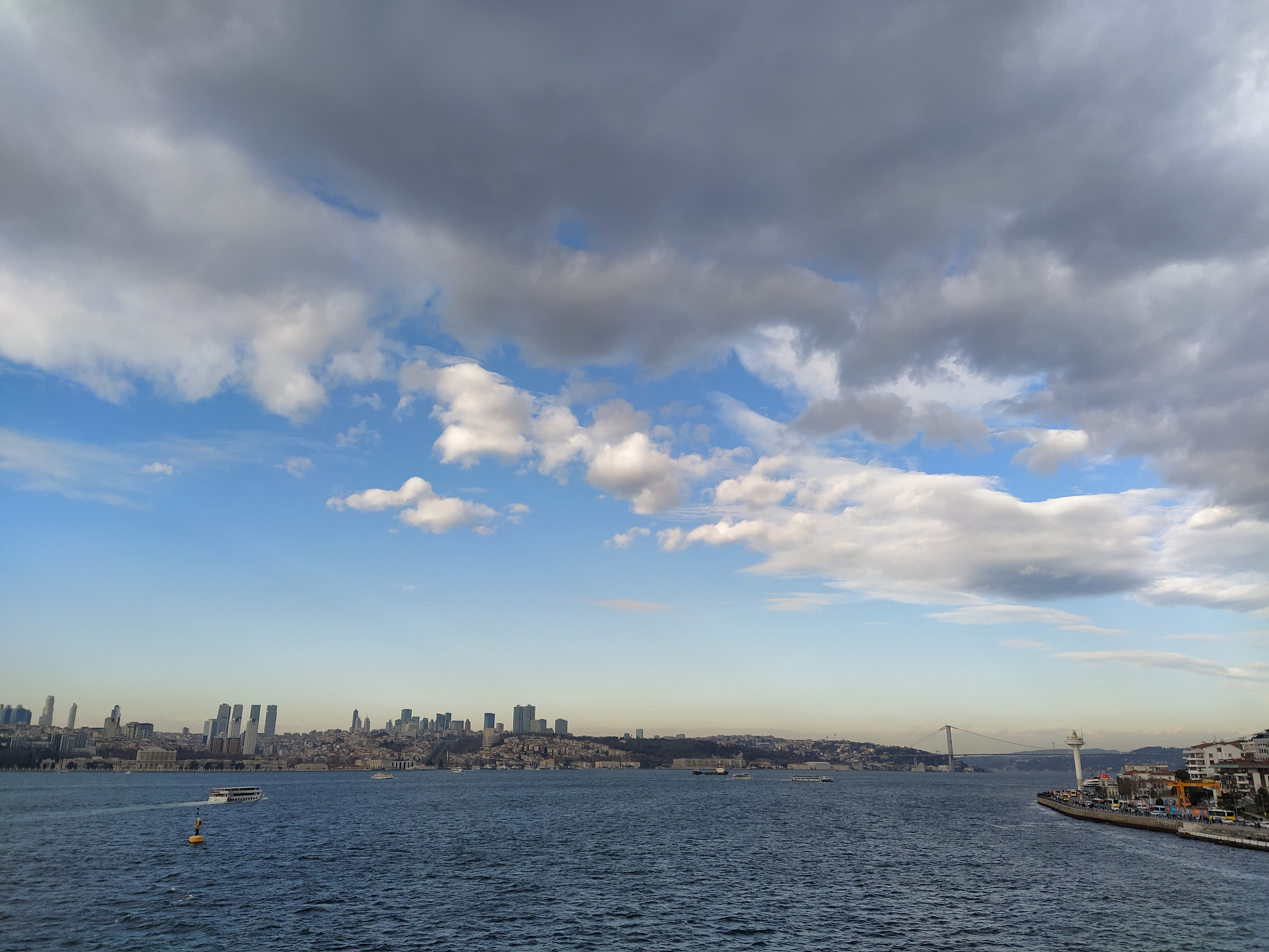 Я ChatGPT v3.5 - Чат-бот от OpenAI