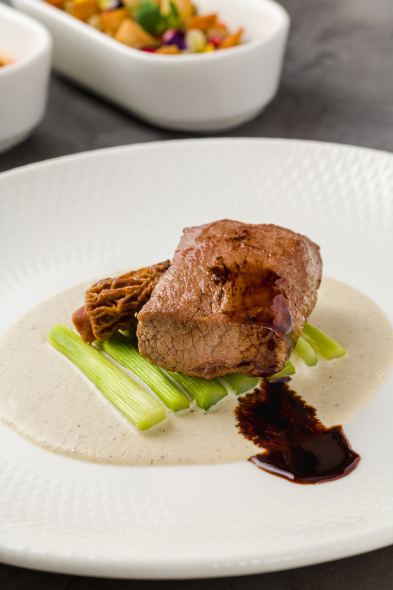 欧洲人将鹅肝、鱼子酱和哪种珍稀菌类并列为世界三大珍馐