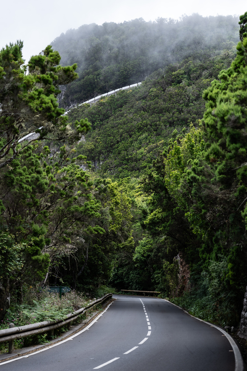 清远文洞山弯曲公路，美景如画，你敢来挑战吗？