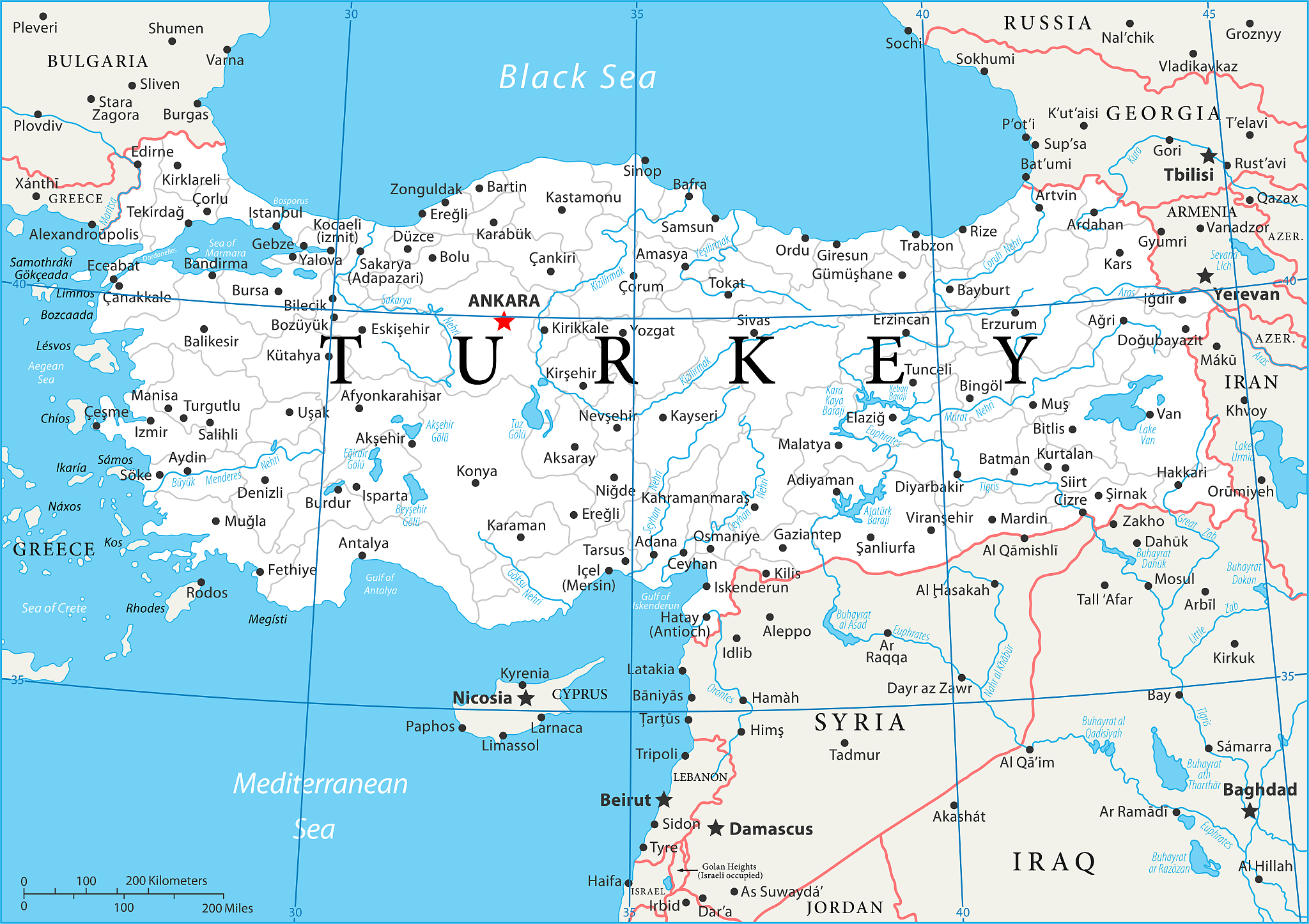 土耳其英文名TURKEY，地处欧亚交界处