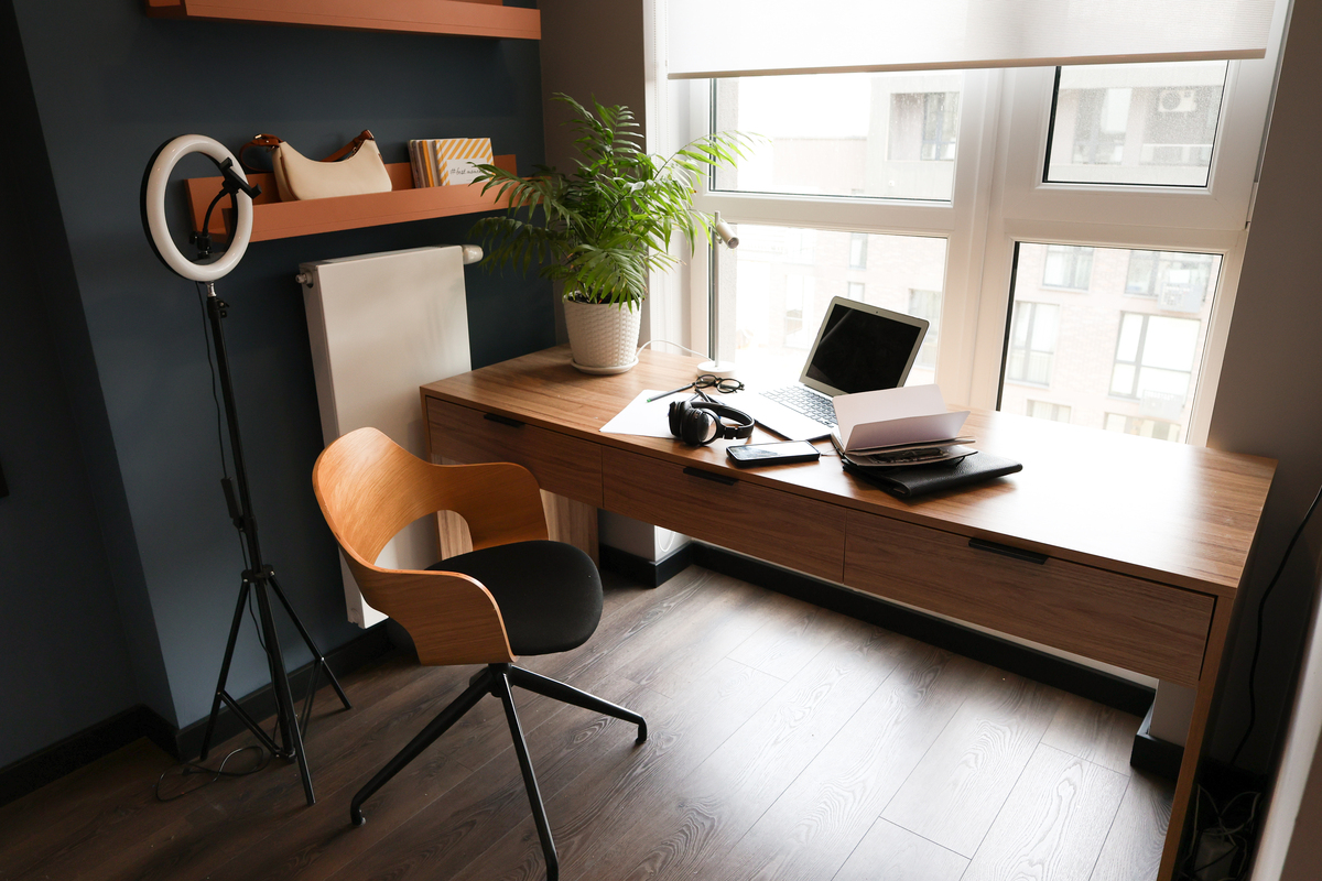 书桌设计行业市场调研：现代化、智能化、环保健康成趋势