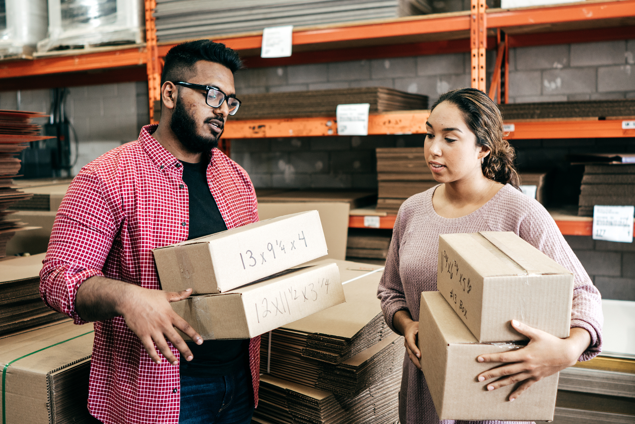 别人拿着我的公章可以贷款吗？答案不可以。主要是因为在申请企业贷款时除了需要提供公司的公章外还需要准备法人代表身份证明、营业执照、税务登记证、贷款申请书、银行或金融机构流水、抵押物清单、财务报表、担保证明、其他材料等一系列资料以便贷款机构审批。以此为题写一篇800字的文章要求语句通顺要有共情、共鸣引人深思要增加一些有哲理的句子文笔清新自然。