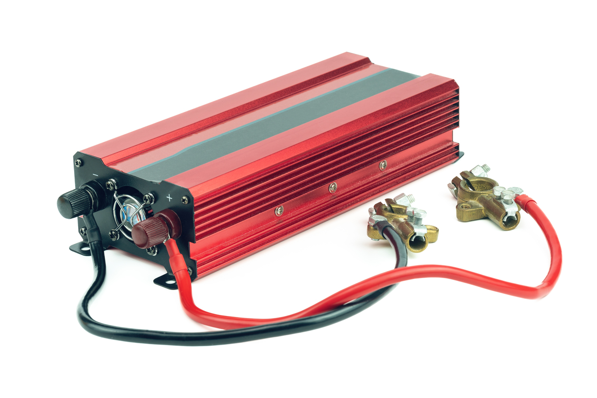 Electric Motor with Static Charge Removal Component