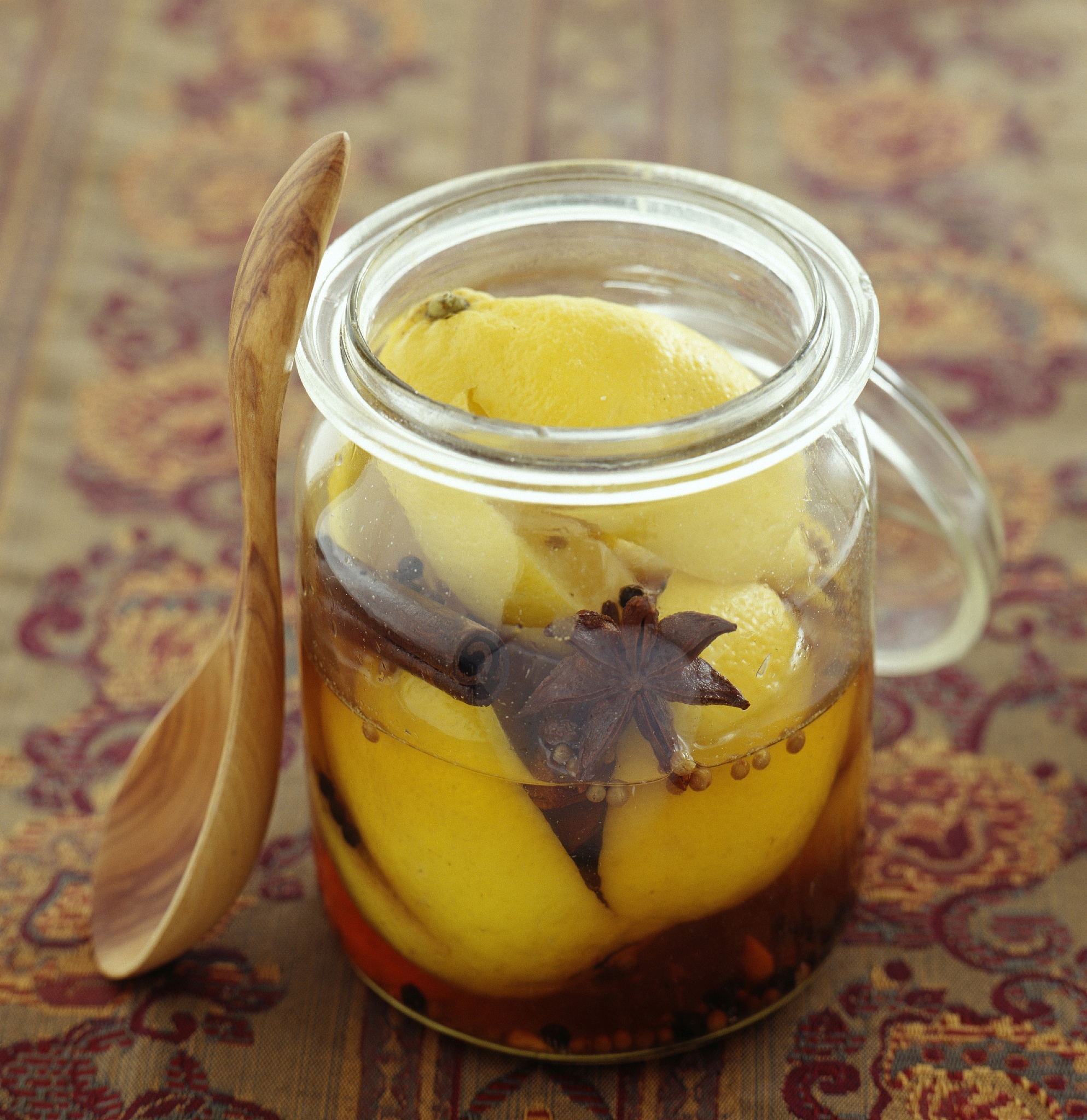 罗汉果加菊花泡水喝的功效，