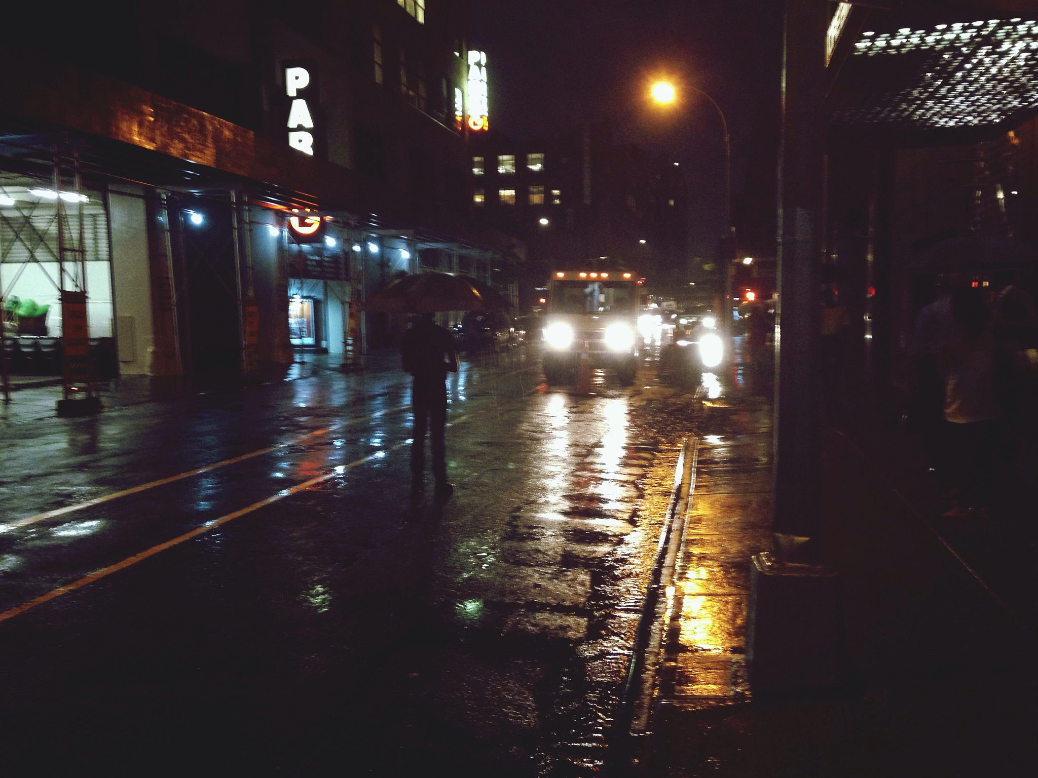 雨中漫步南后街，与学妹邂逅的温暖故事
