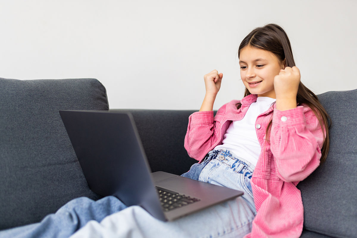 根据聊天功能写一下测试用例