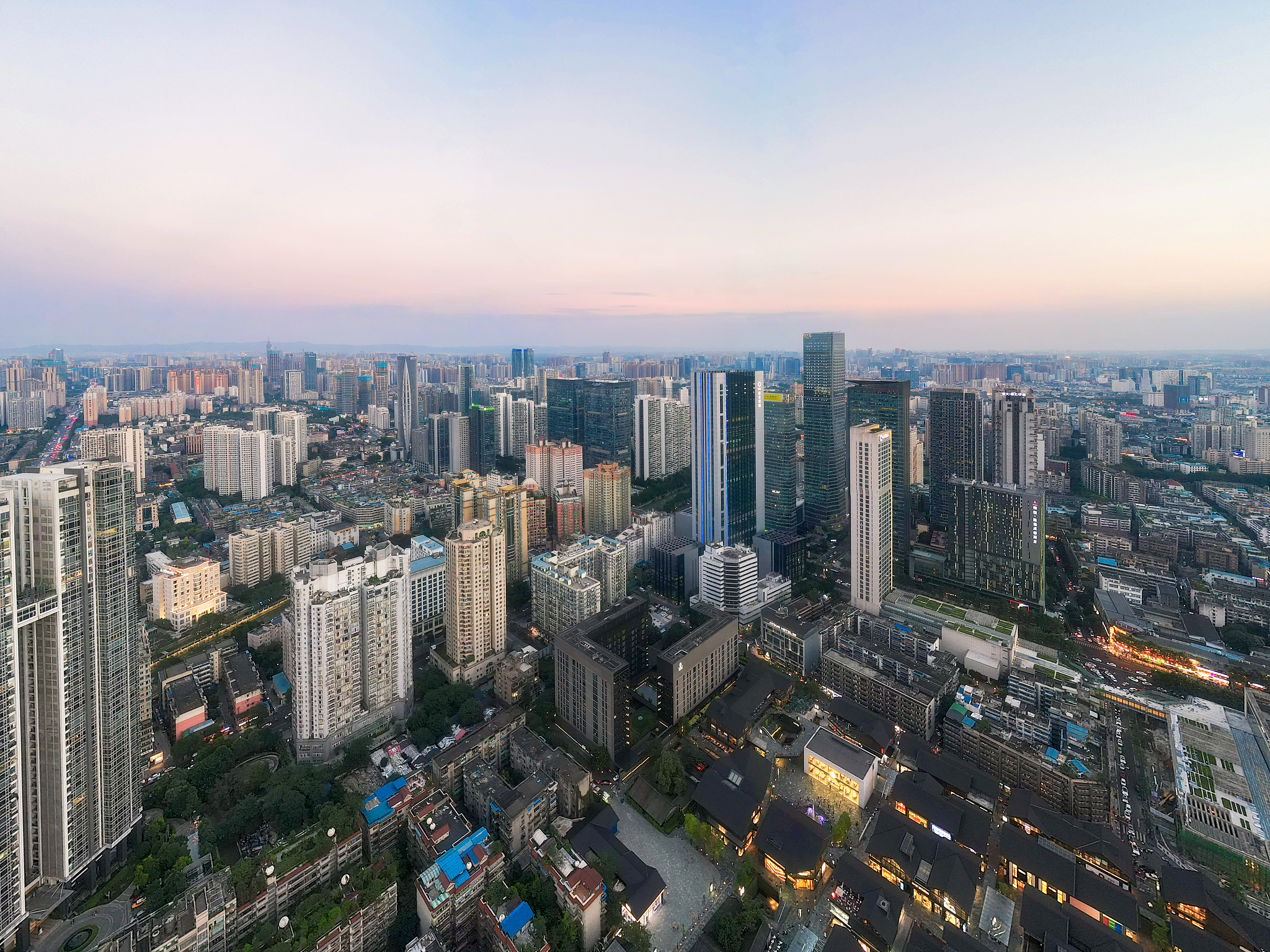 成都代办资质标准：让你的企业资质申报更轻松！