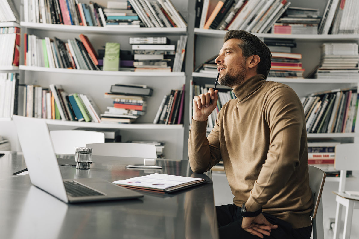 大学内乒乓球馆教学服务财务分析