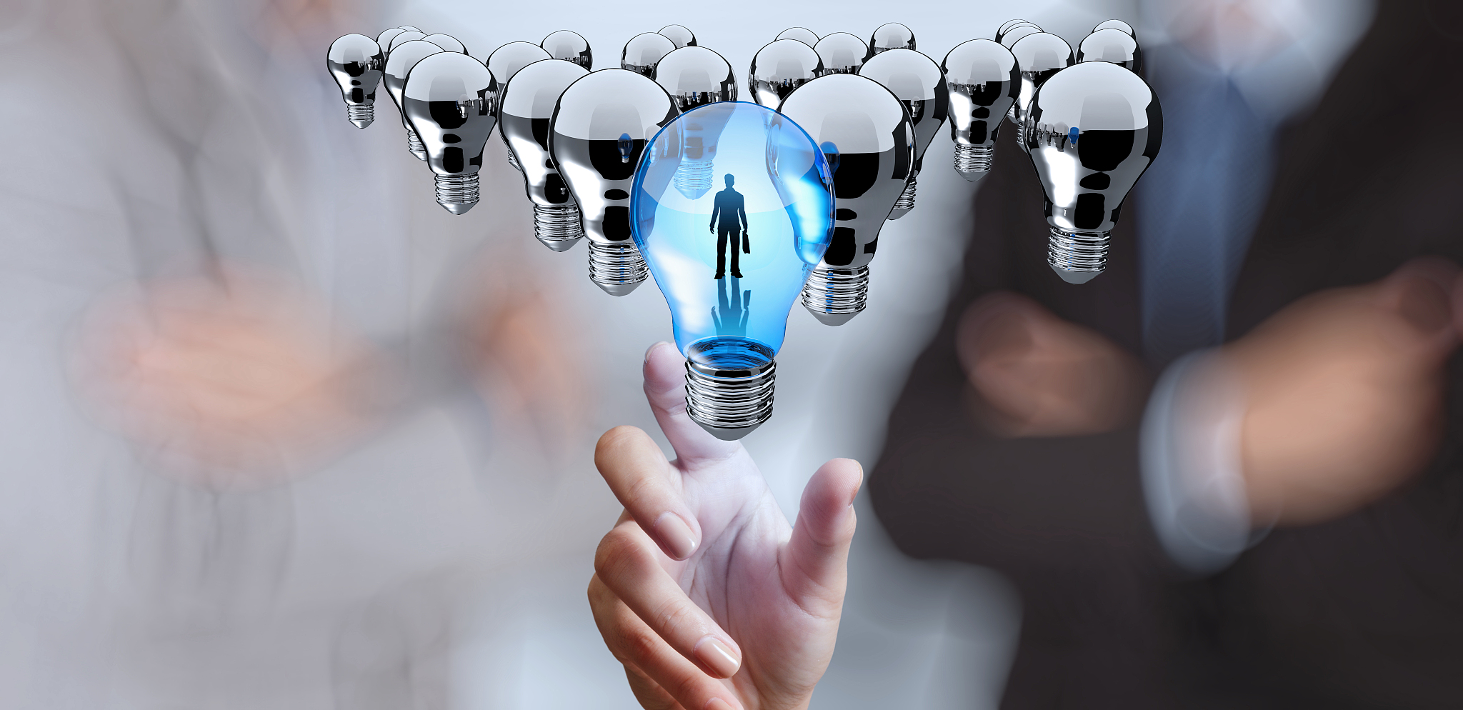 hand reach 3d light bulb of leadership concept