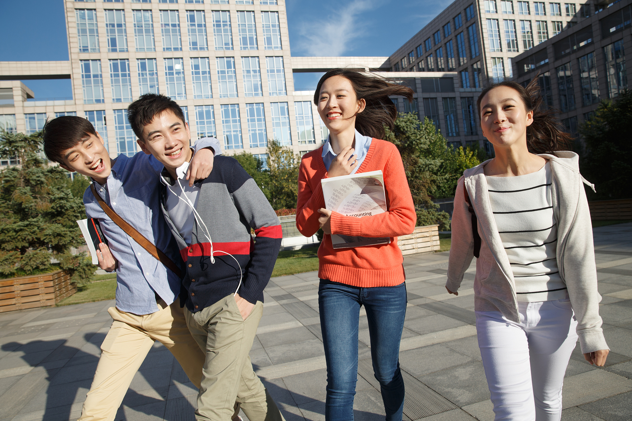 大学生十天生活感悟：从运动、学习到社交，充实而美好